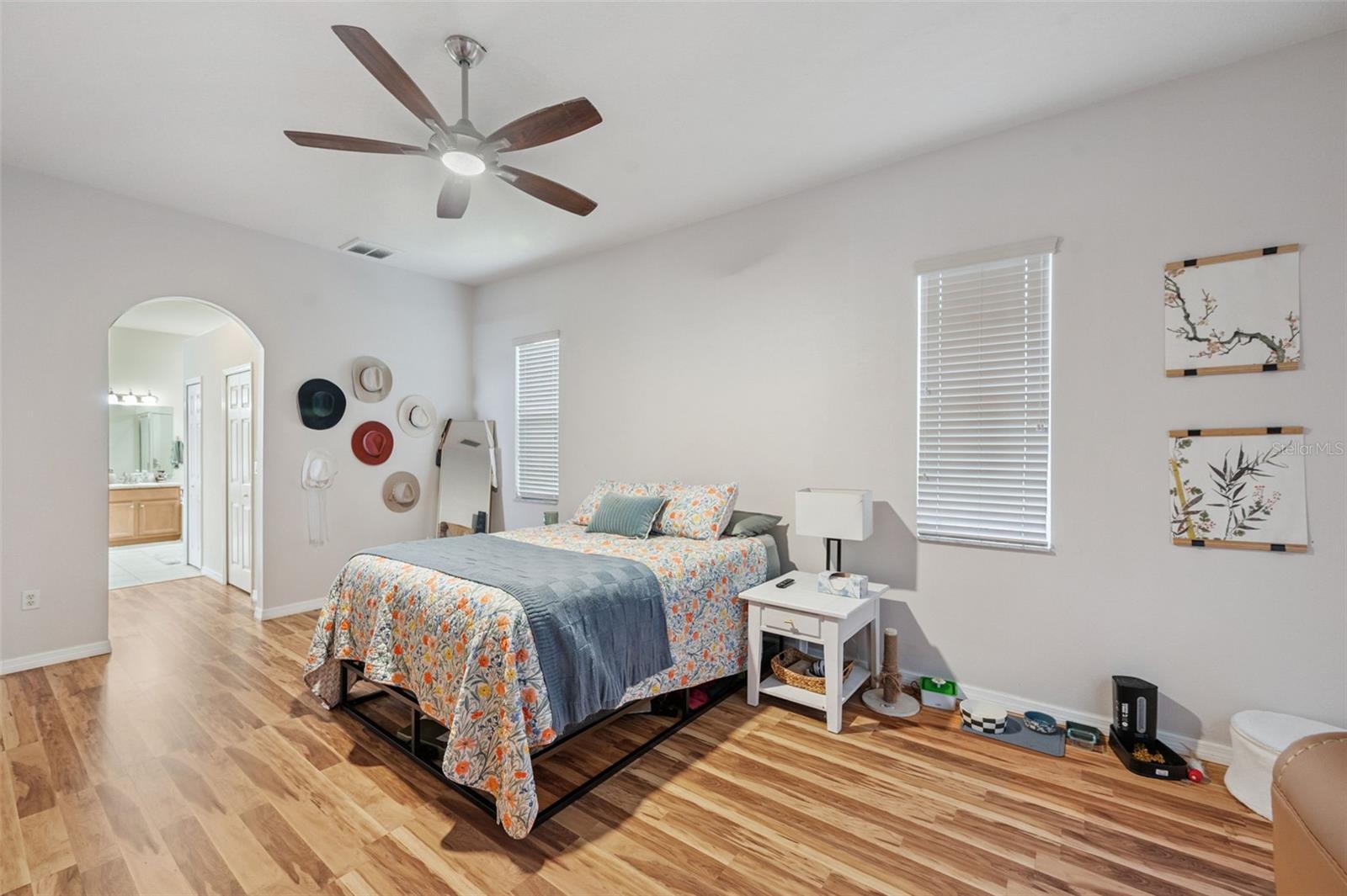 4641 ROLLING GREEN DR, WESLEY CHAPEL, FL, 33543