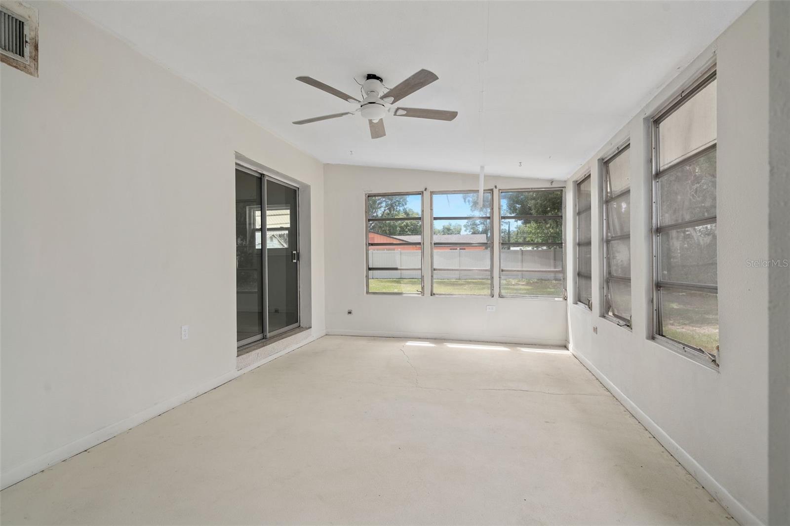 455 BELLE AYRE DR, MOUNT DORA, FL, 32757