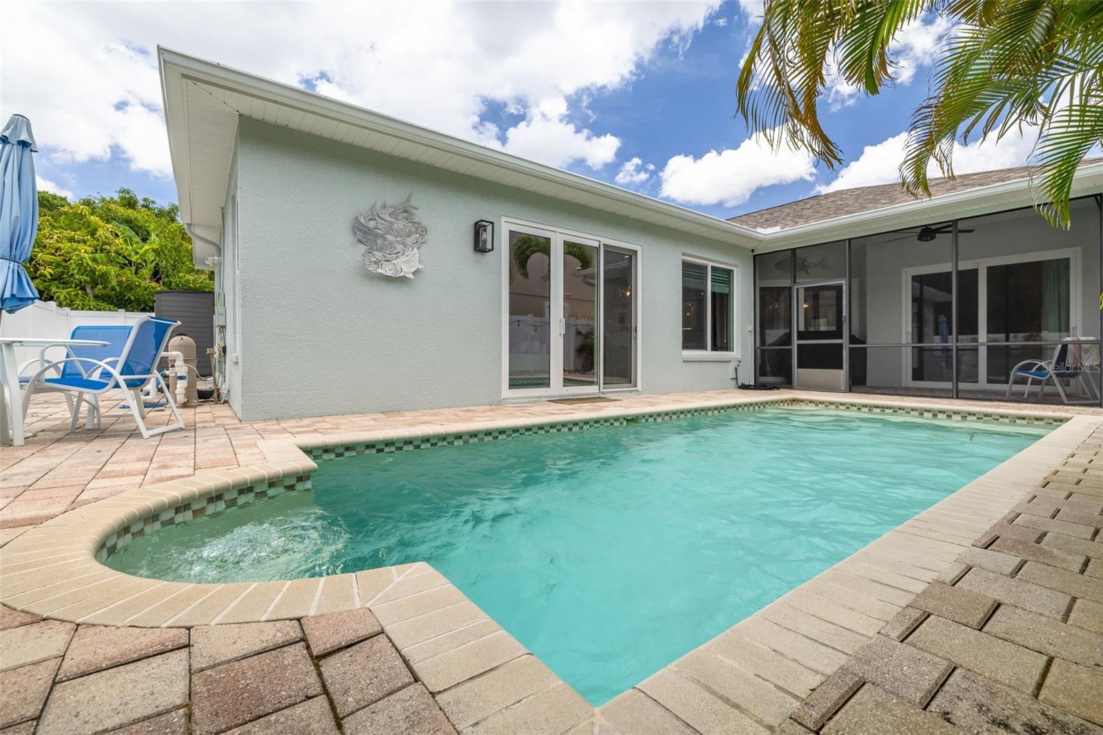 8253 WILD OAKS CIR, LARGO, FL, 33773