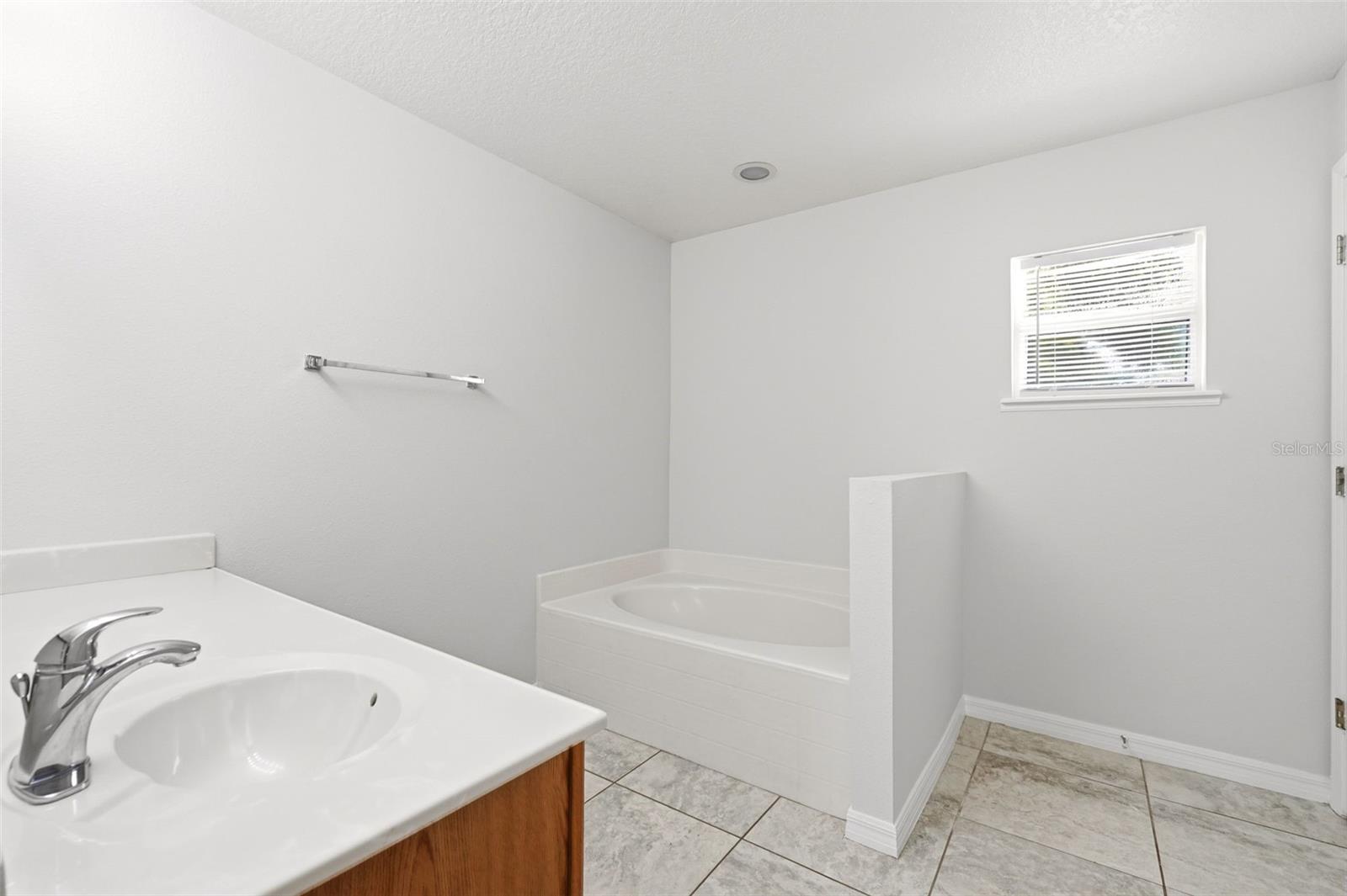 955 LOUVRE CT, KISSIMMEE, FL, 34759