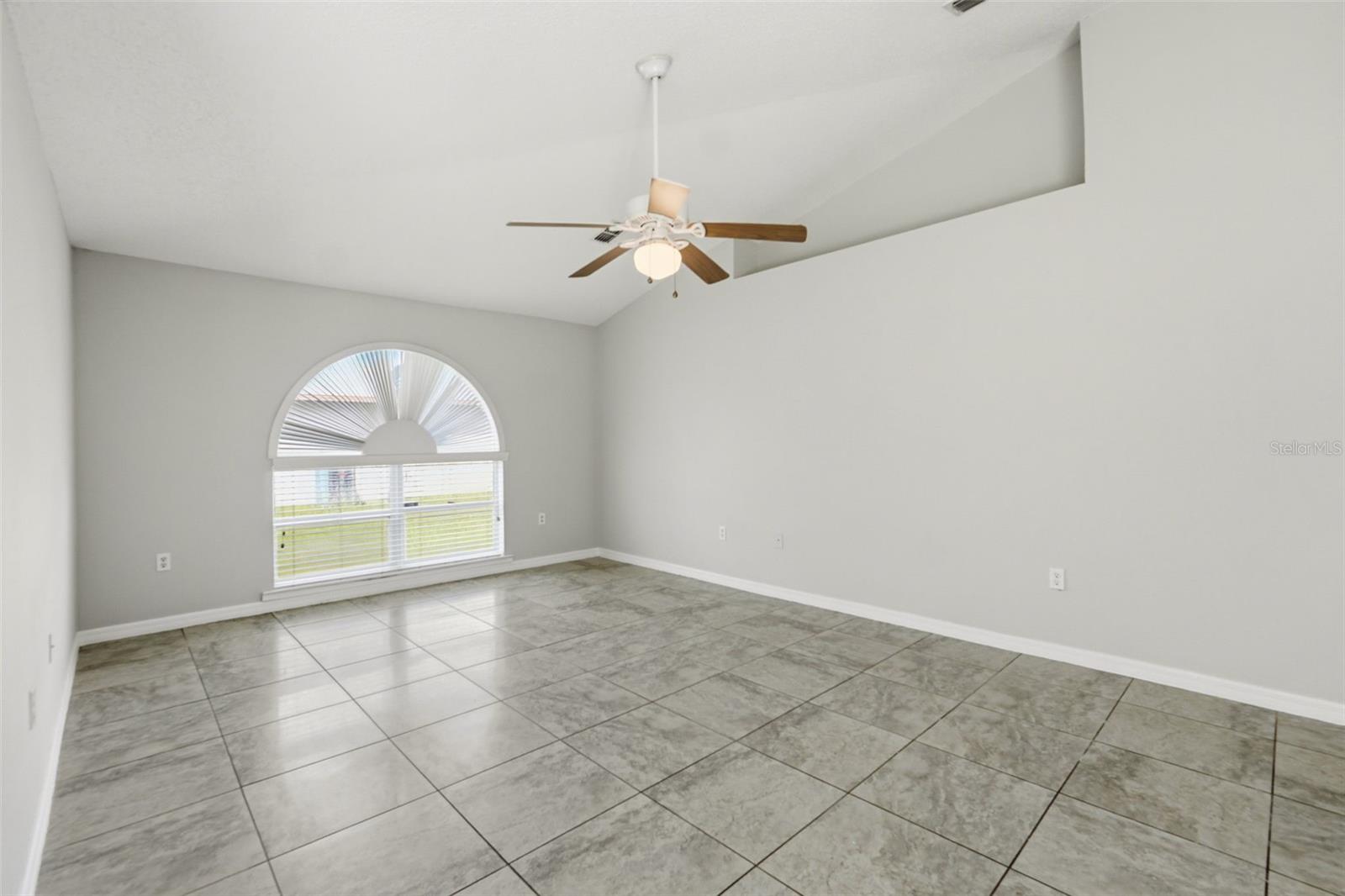 955 LOUVRE CT, KISSIMMEE, FL, 34759