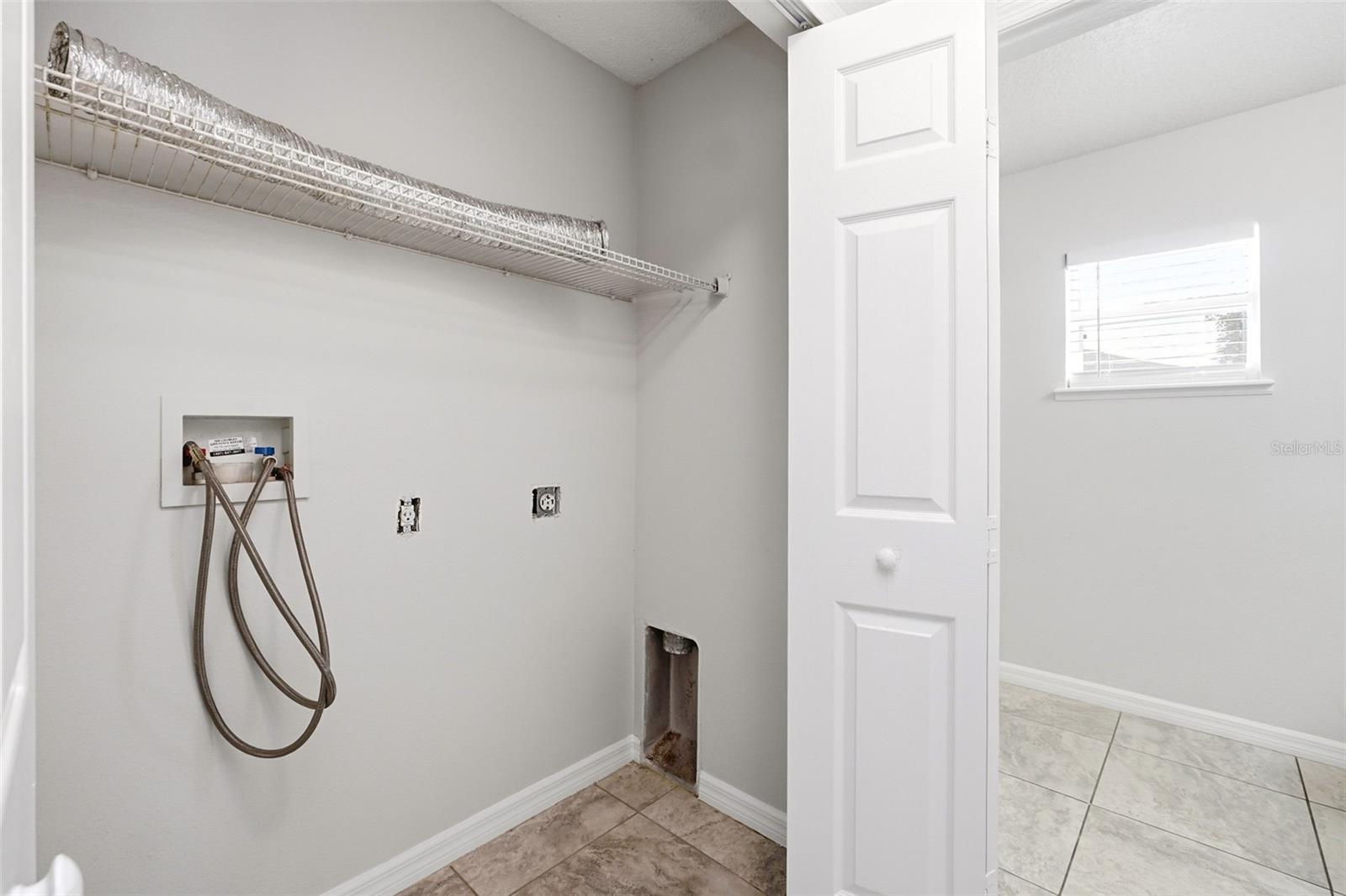 955 LOUVRE CT, KISSIMMEE, FL, 34759