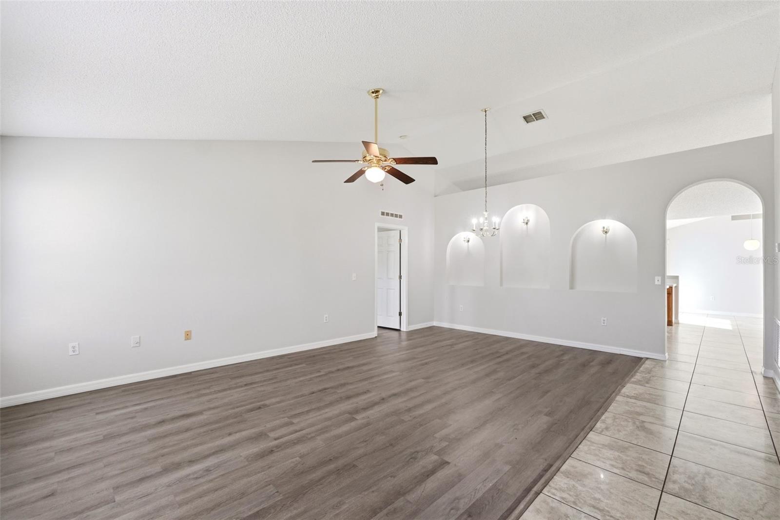 955 LOUVRE CT, KISSIMMEE, FL, 34759