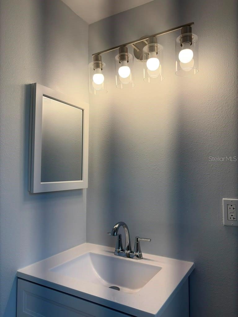 843 SKY LAKE CIR #B, ORLANDO, FL, 32809