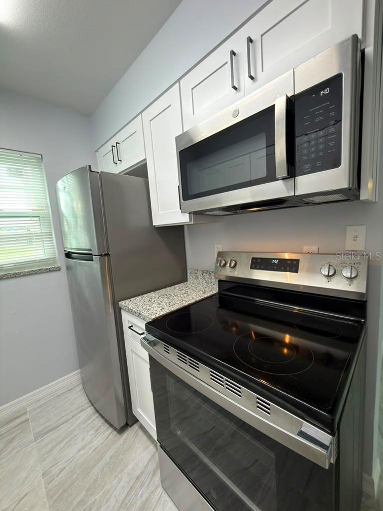843 SKY LAKE CIR #B, ORLANDO, FL, 32809