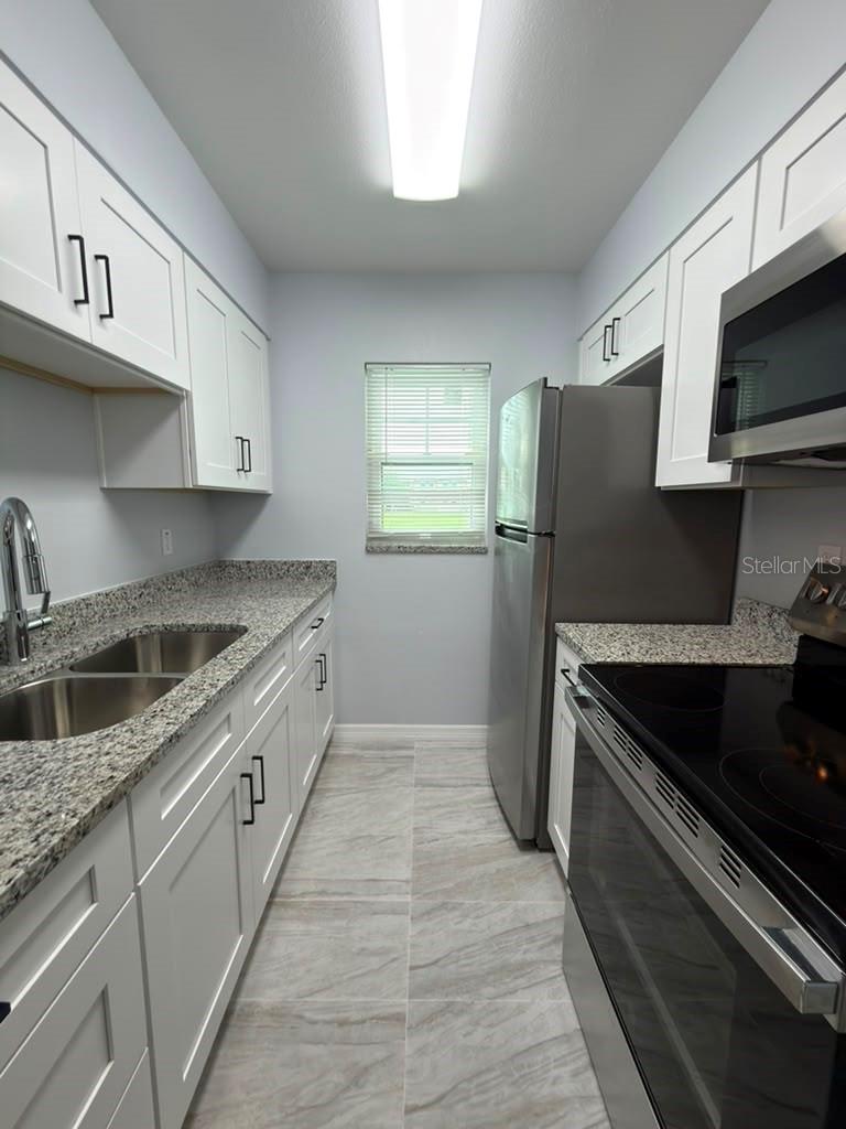 843 SKY LAKE CIR #B, ORLANDO, FL, 32809