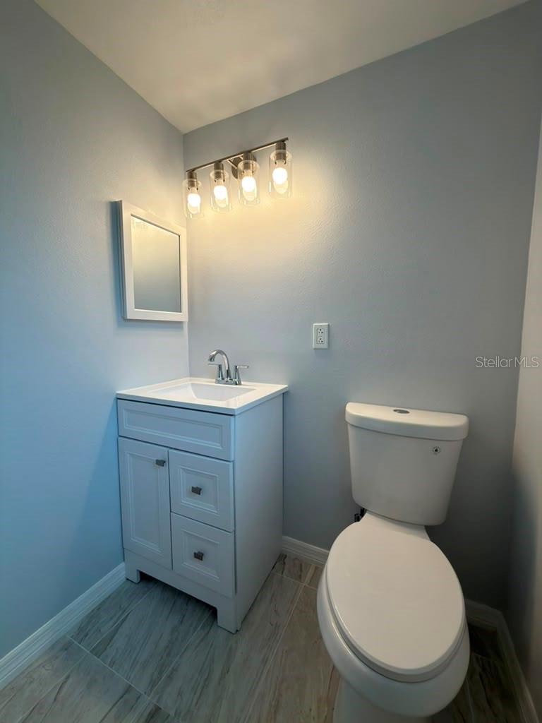 843 SKY LAKE CIR #B, ORLANDO, FL, 32809