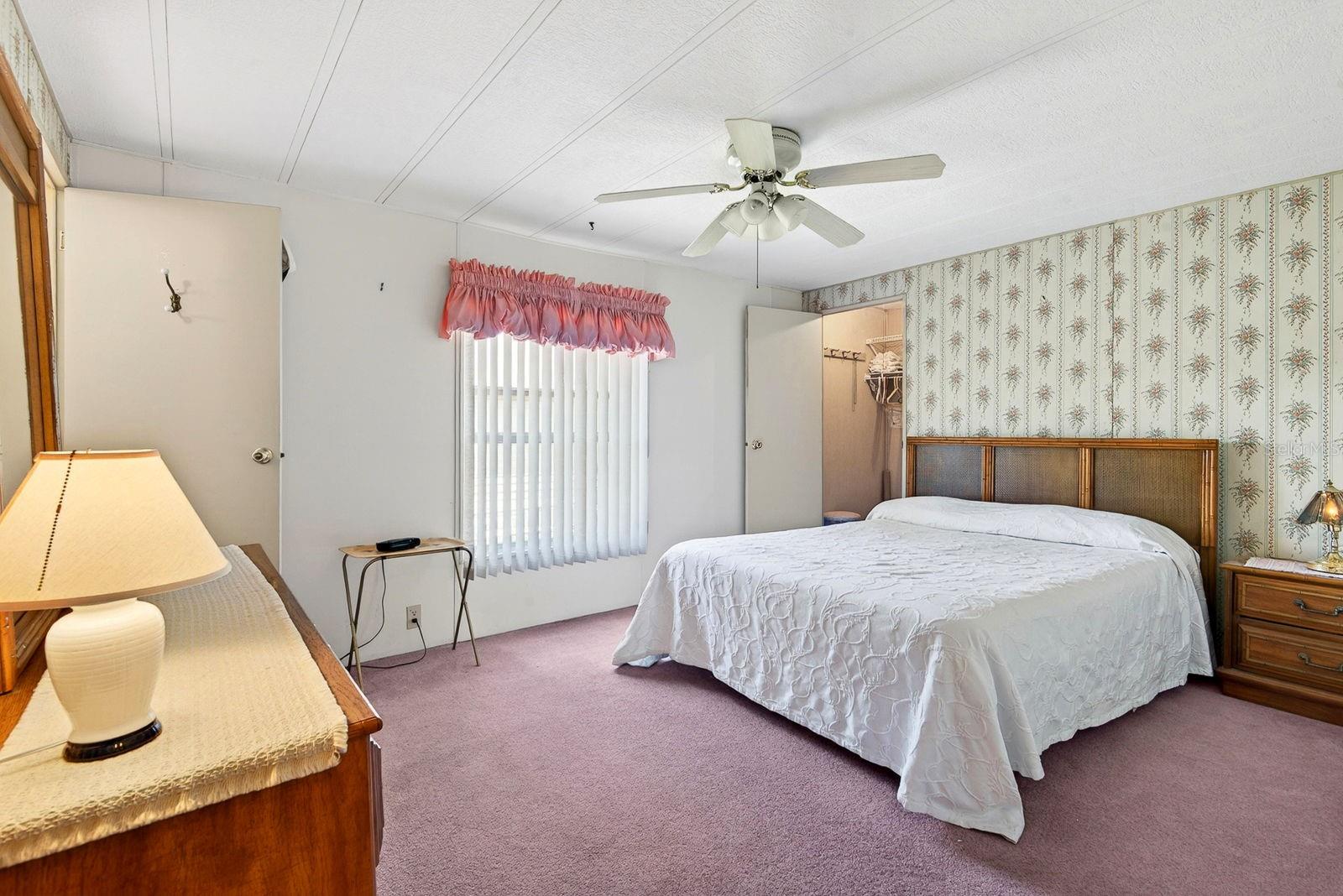8906 31ST AVE E, PALMETTO, FL, 34221