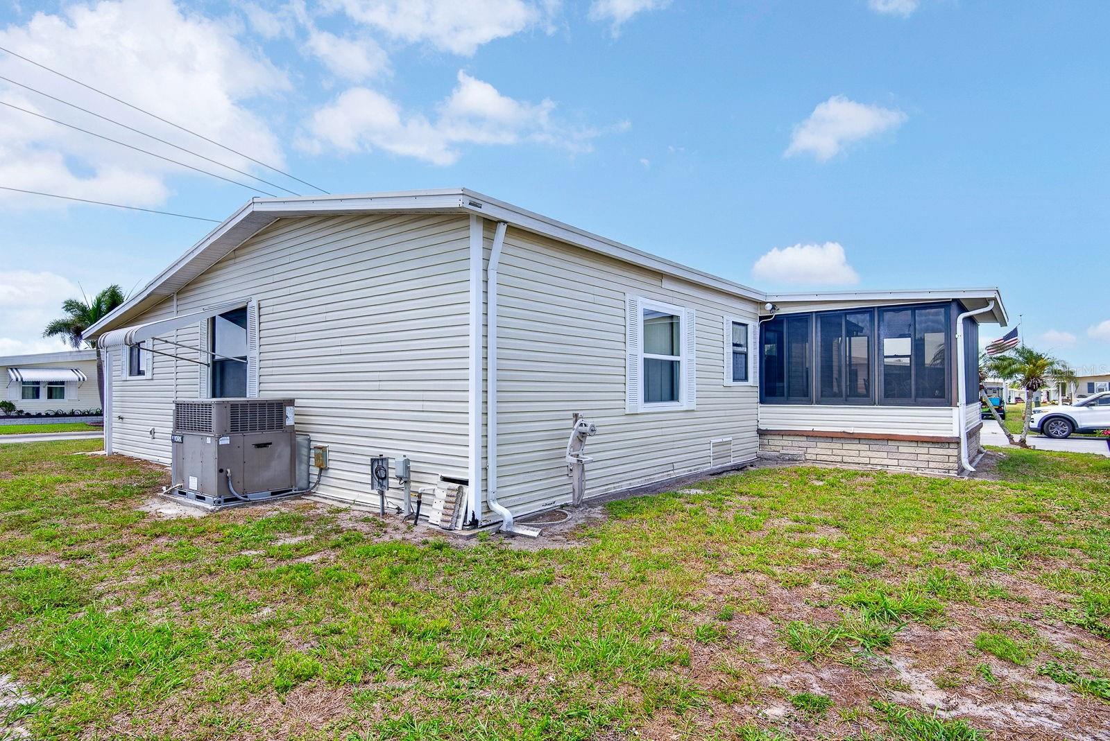 8906 31ST AVE E, PALMETTO, FL, 34221