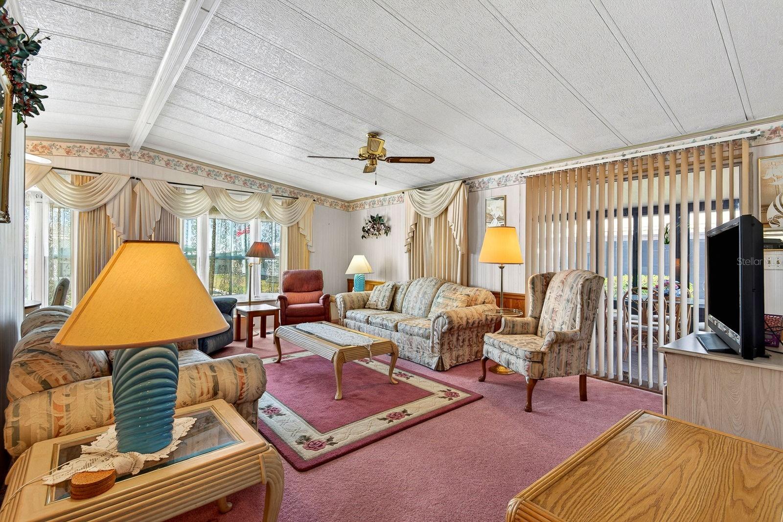 8906 31ST AVE E, PALMETTO, FL, 34221