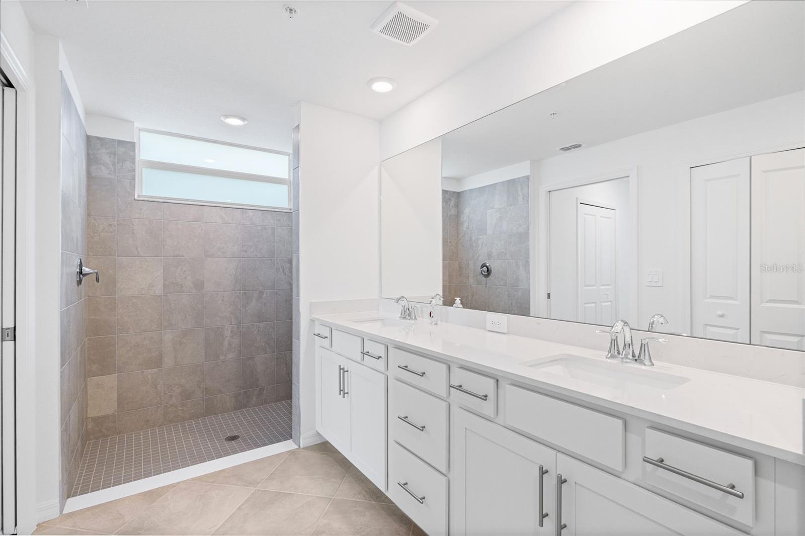 19007 SCALLOP LOOP #108, LAKEWOOD RANCH, FL, 34202