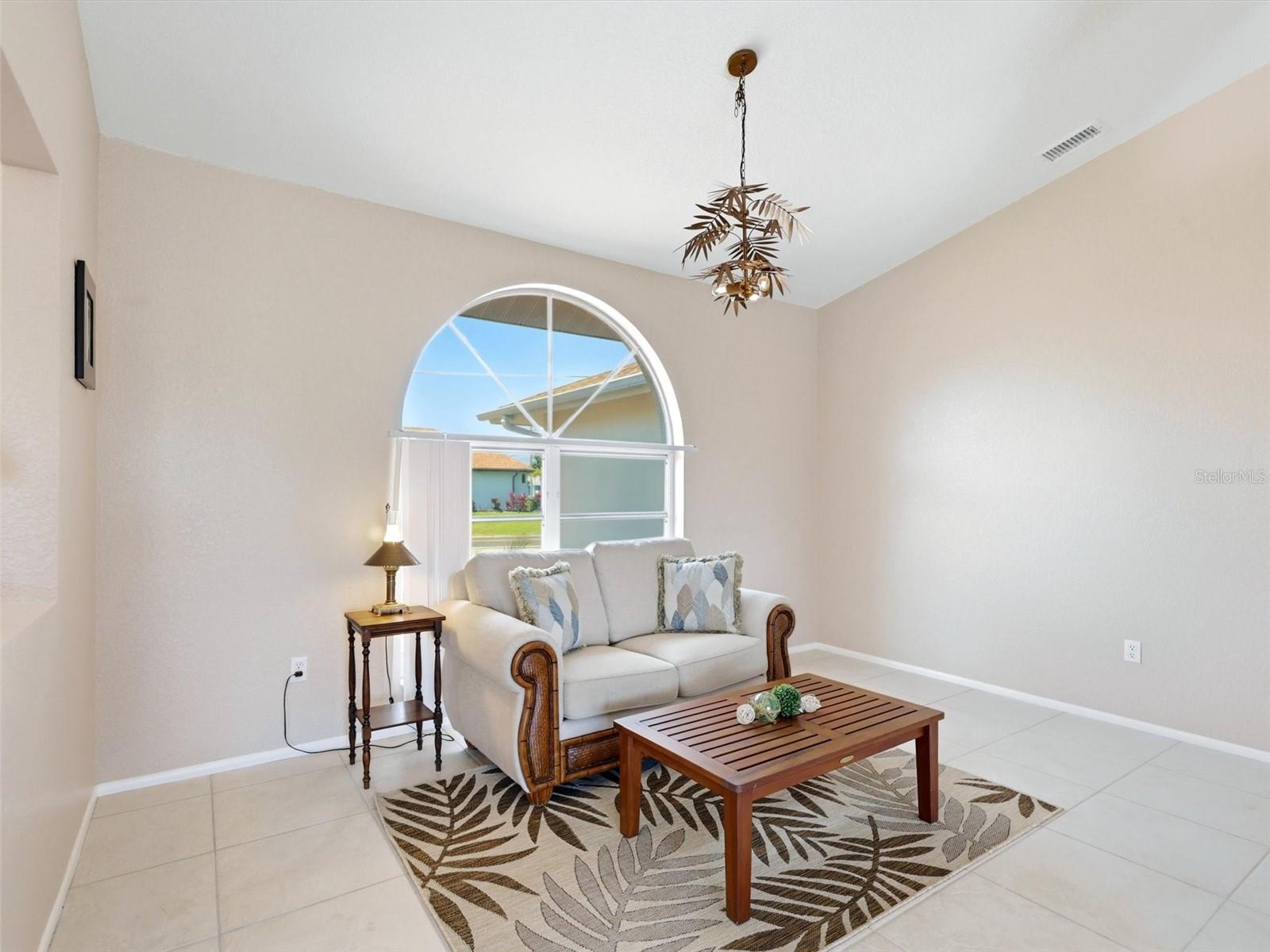 713 ROTONDA CIR, ROTONDA WEST, FL, 33947