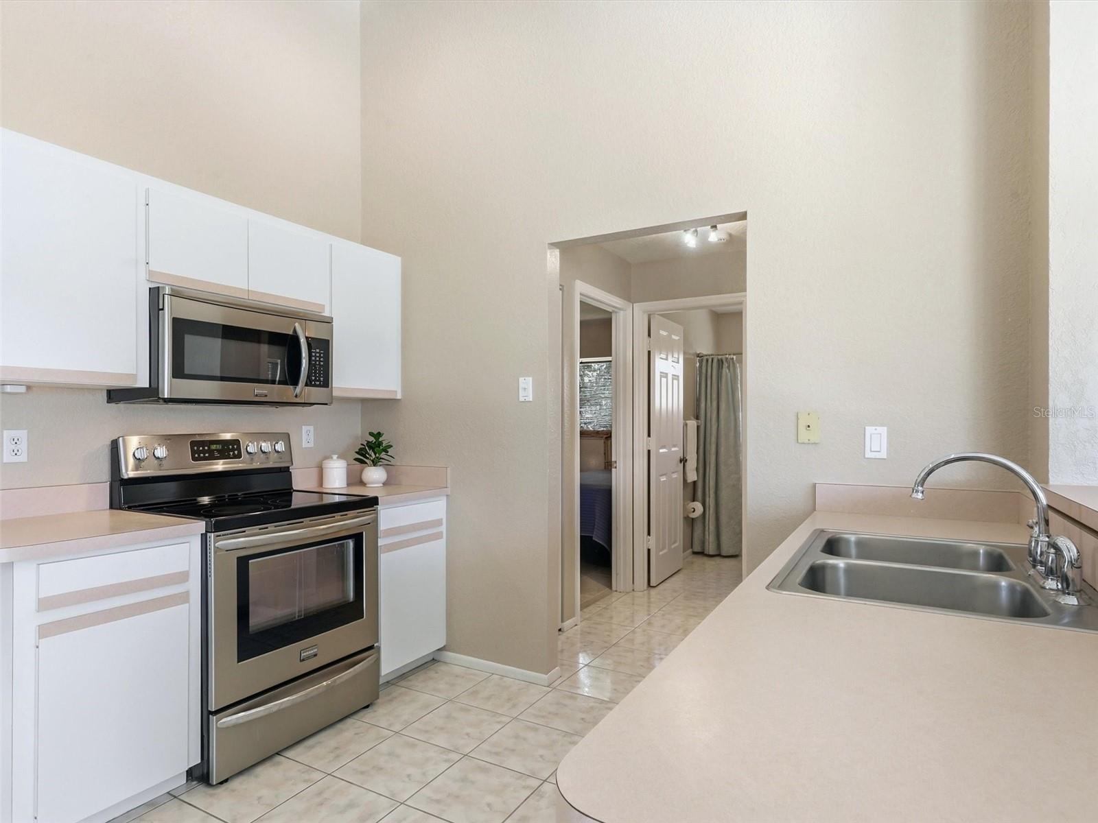 713 ROTONDA CIR, ROTONDA WEST, FL, 33947