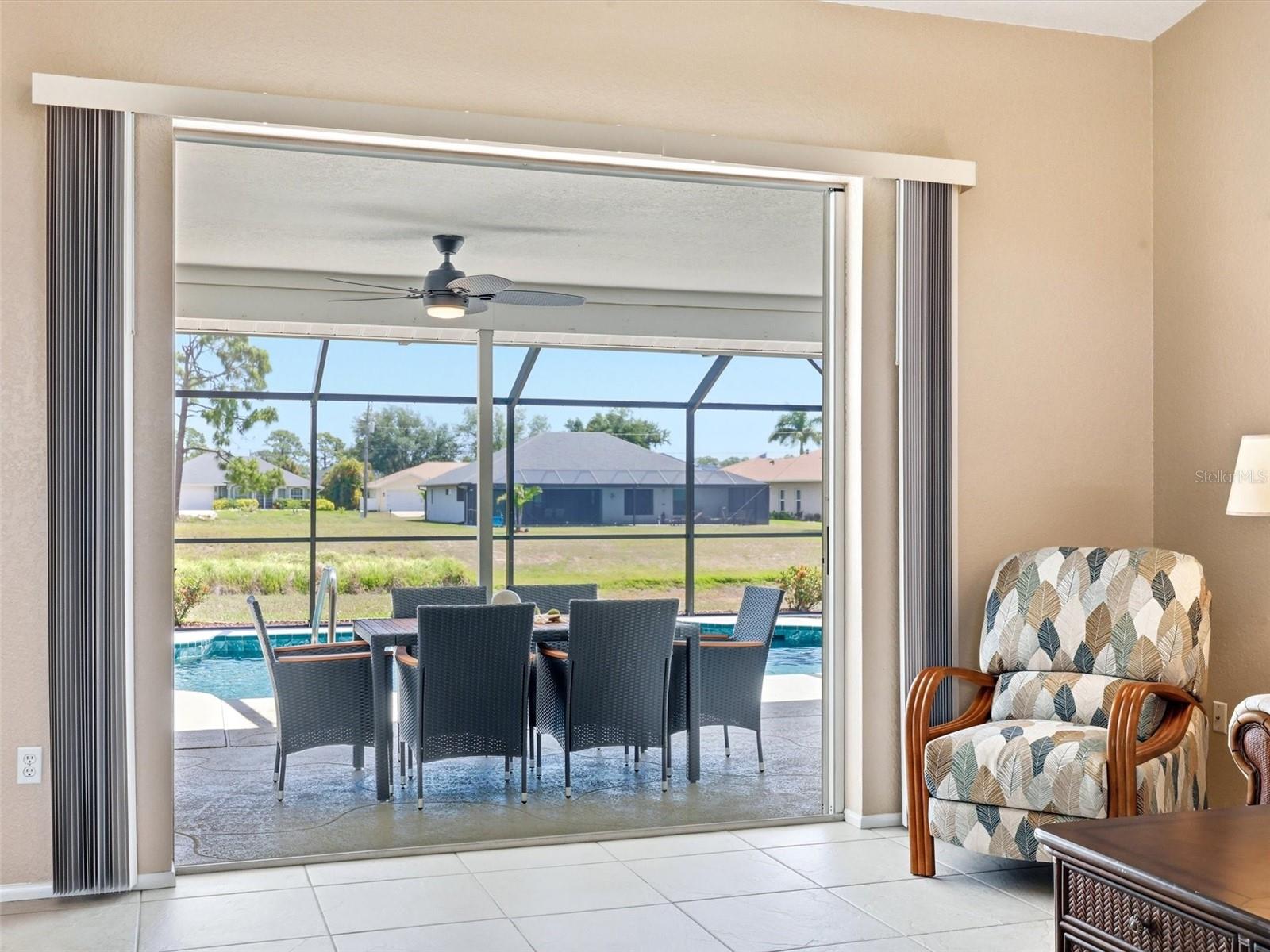 713 ROTONDA CIR, ROTONDA WEST, FL, 33947