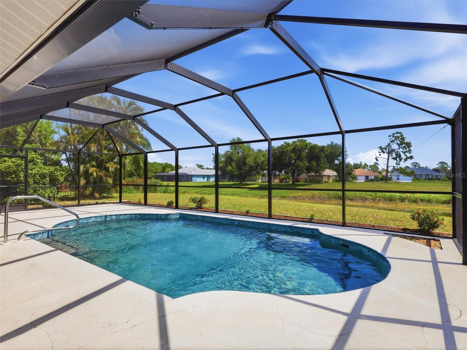713 ROTONDA CIR, ROTONDA WEST, FL, 33947