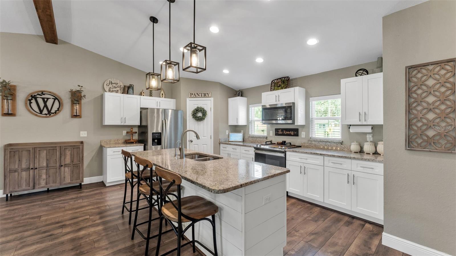 2418 ARMSTRONG RD, LAKELAND, FL, 33811