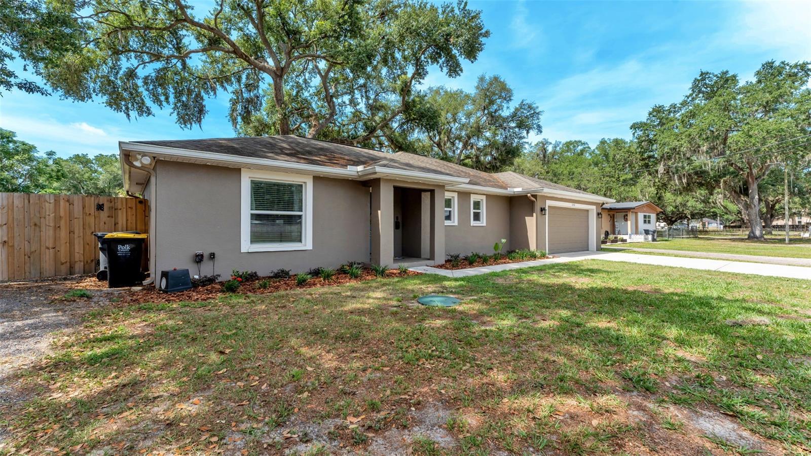 2418 ARMSTRONG RD, LAKELAND, FL, 33811
