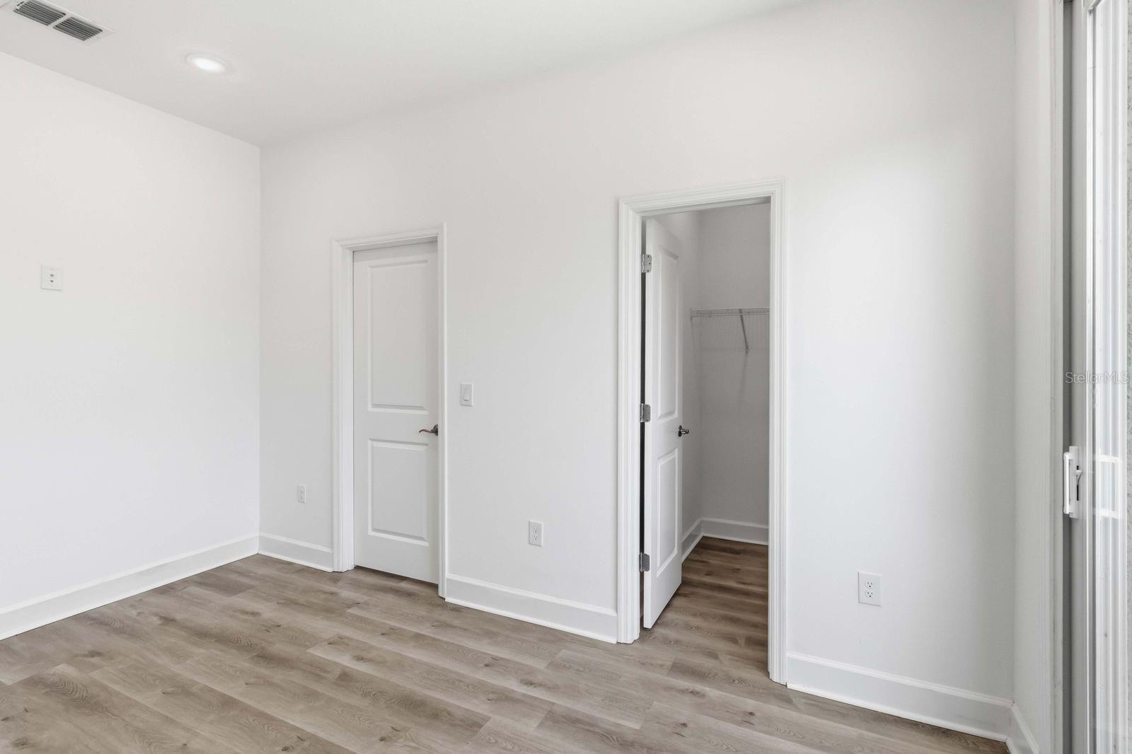 2613 E 23RD AVE #1/2, TAMPA, FL, 33605