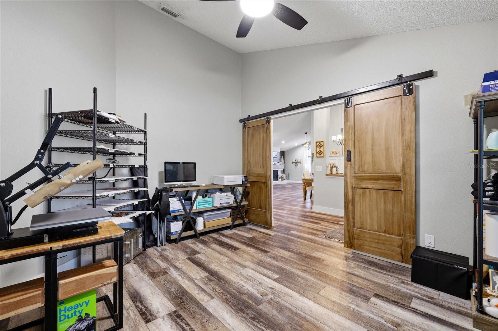 1445 WATERWOOD DR, LUTZ, FL, 33559