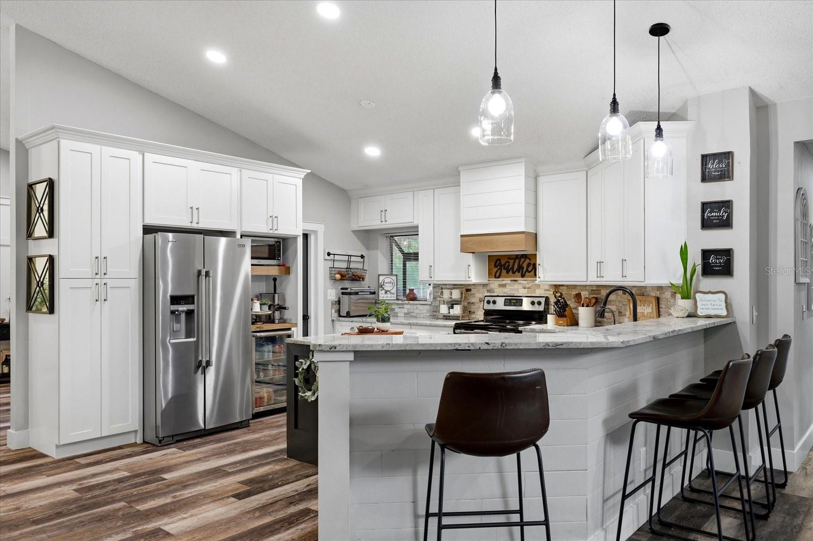1445 WATERWOOD DR, LUTZ, FL, 33559
