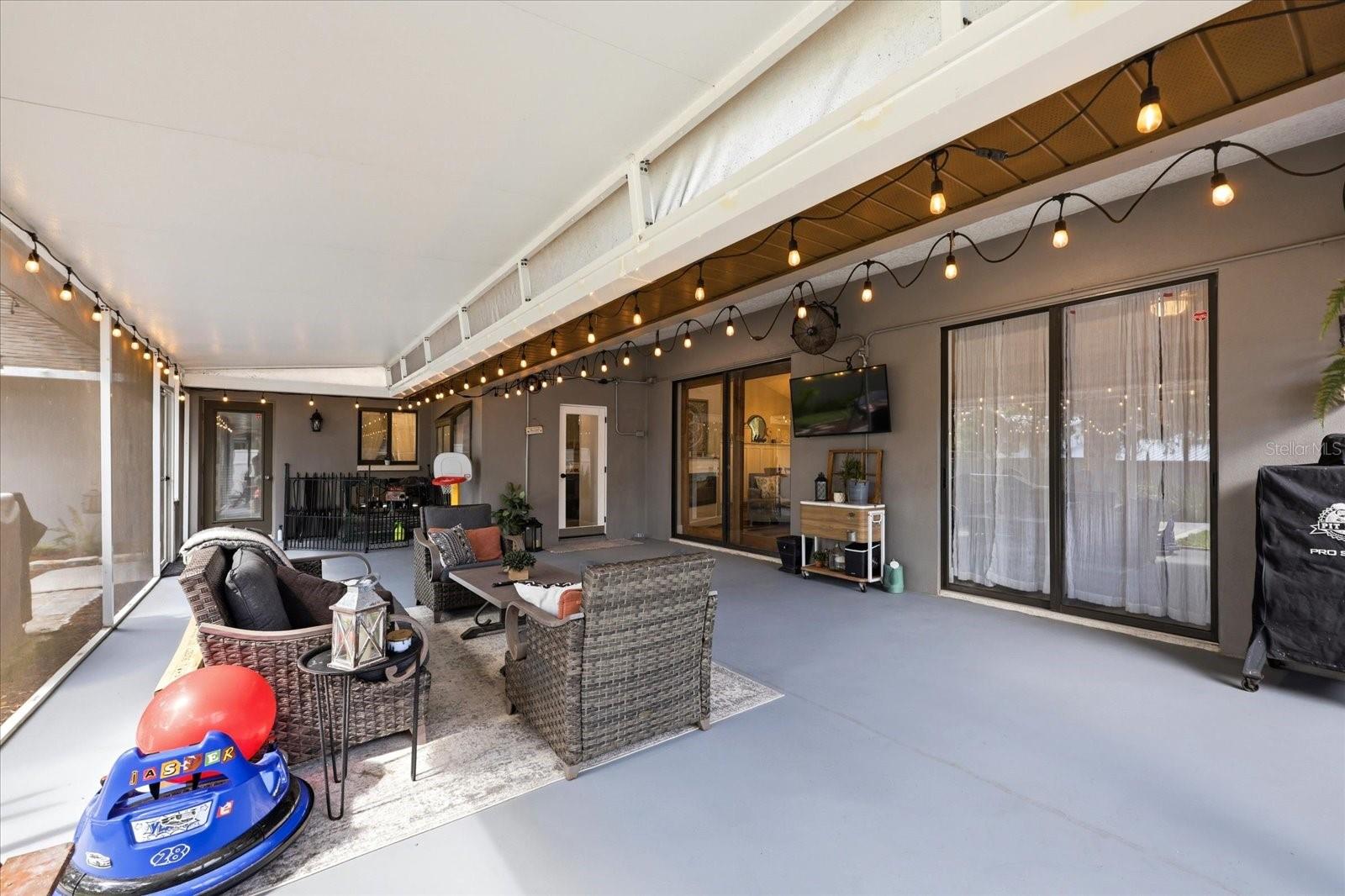 1445 WATERWOOD DR, LUTZ, FL, 33559