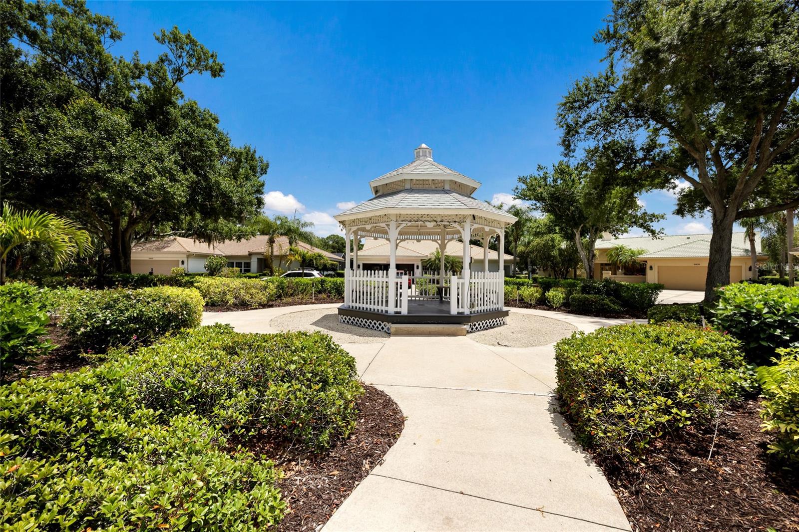 2893 SANDRINGHAM PL, SARASOTA, FL, 34235