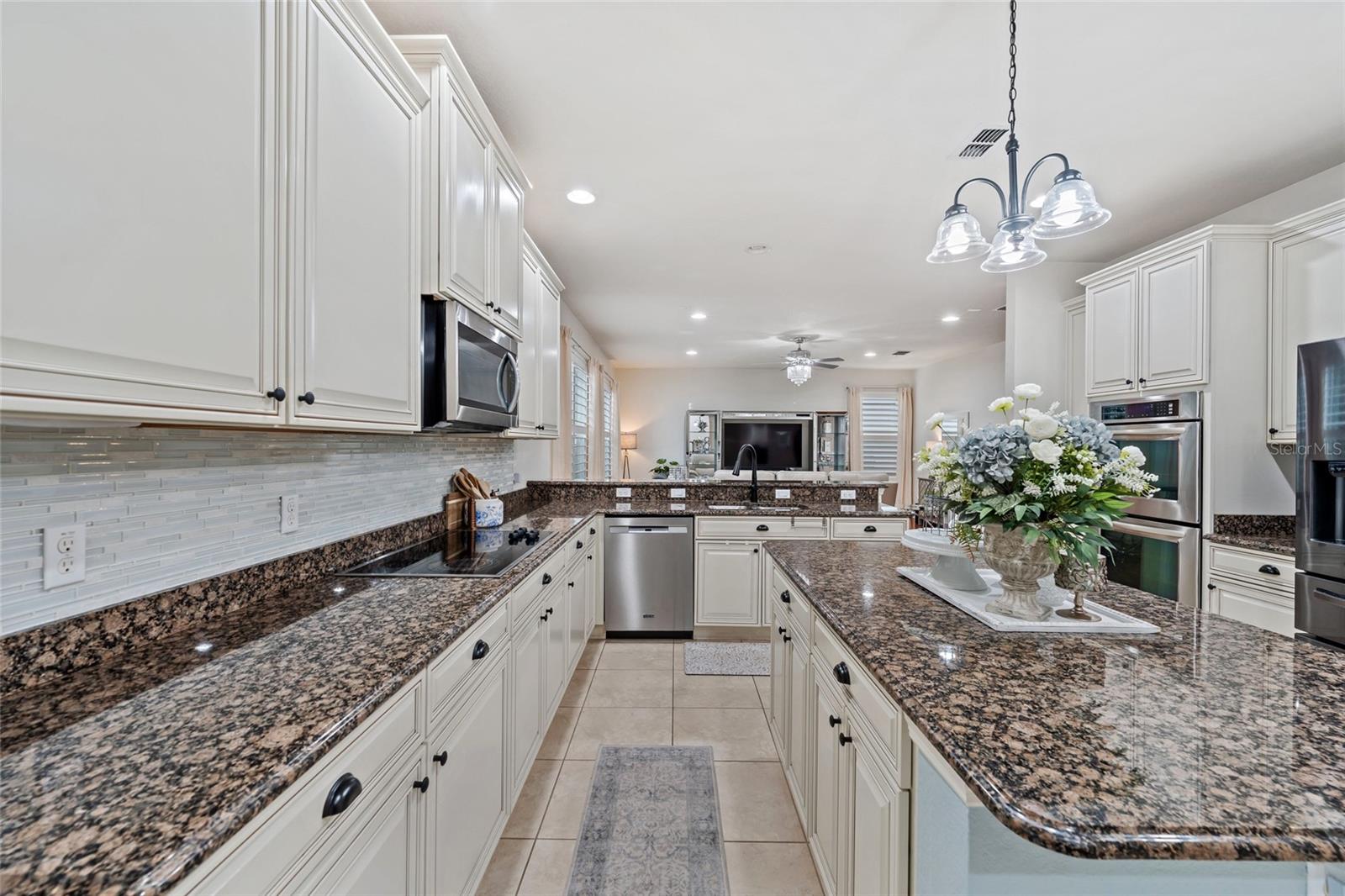 2811 MARIA ISABEL AVE, OCOEE, FL, 34761