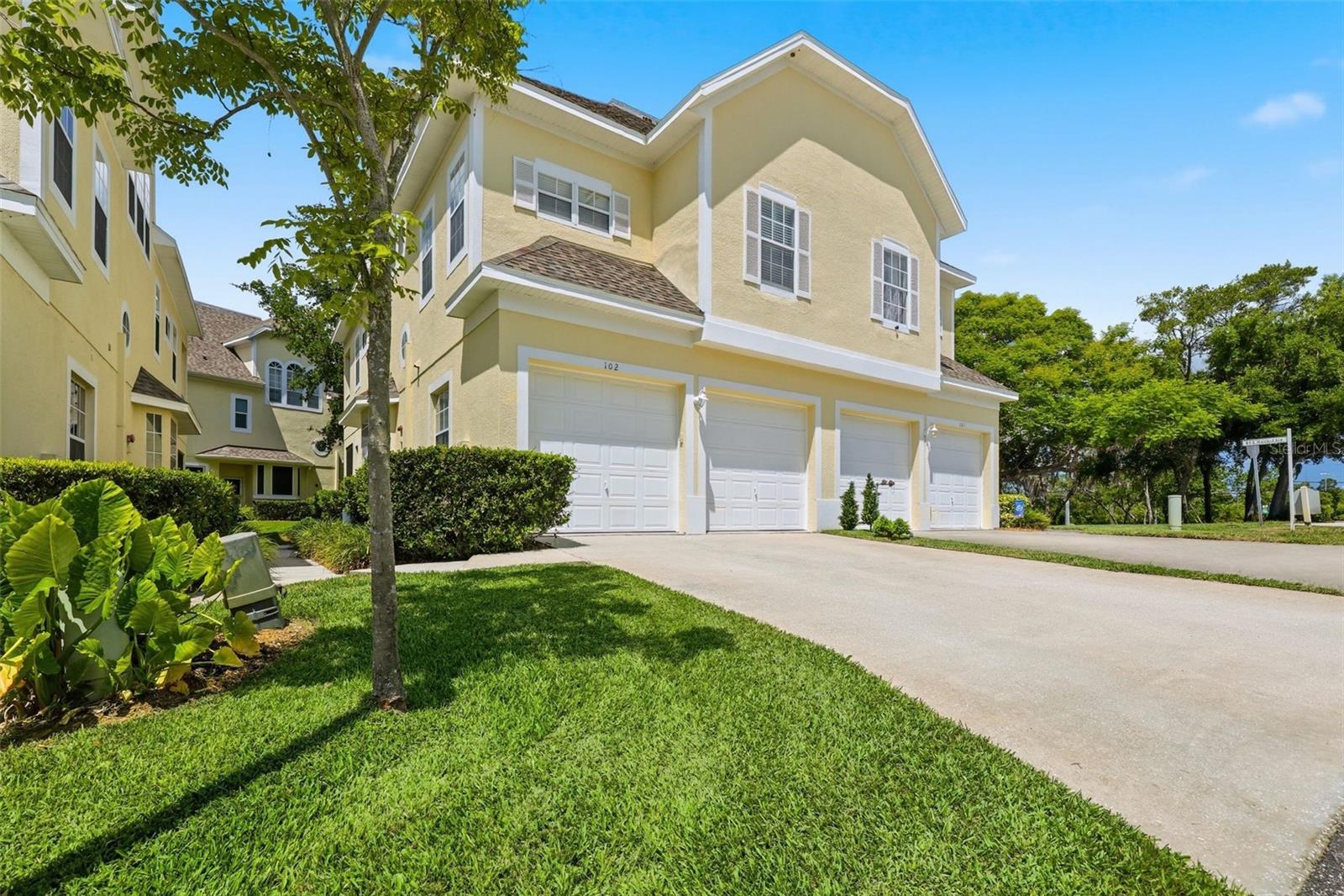 98 S HIGHLAND AVE #102, TARPON SPRINGS, FL, 34689