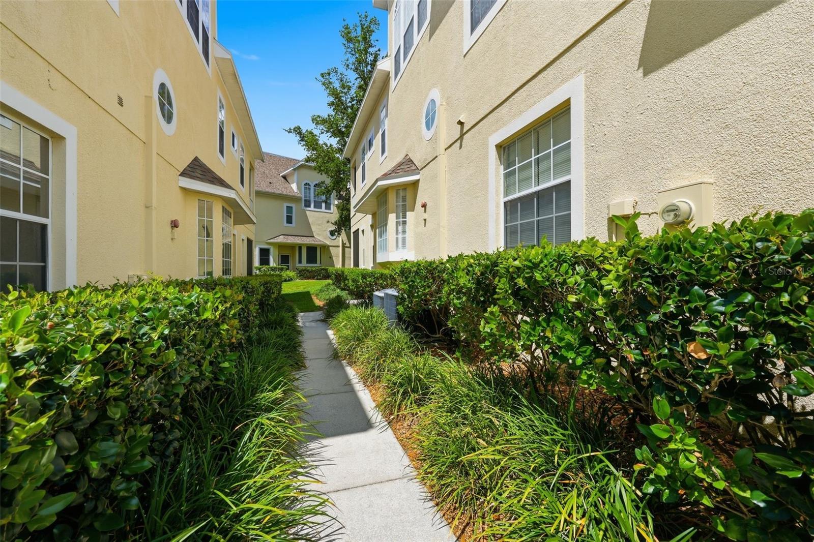 98 S HIGHLAND AVE #102, TARPON SPRINGS, FL, 34689