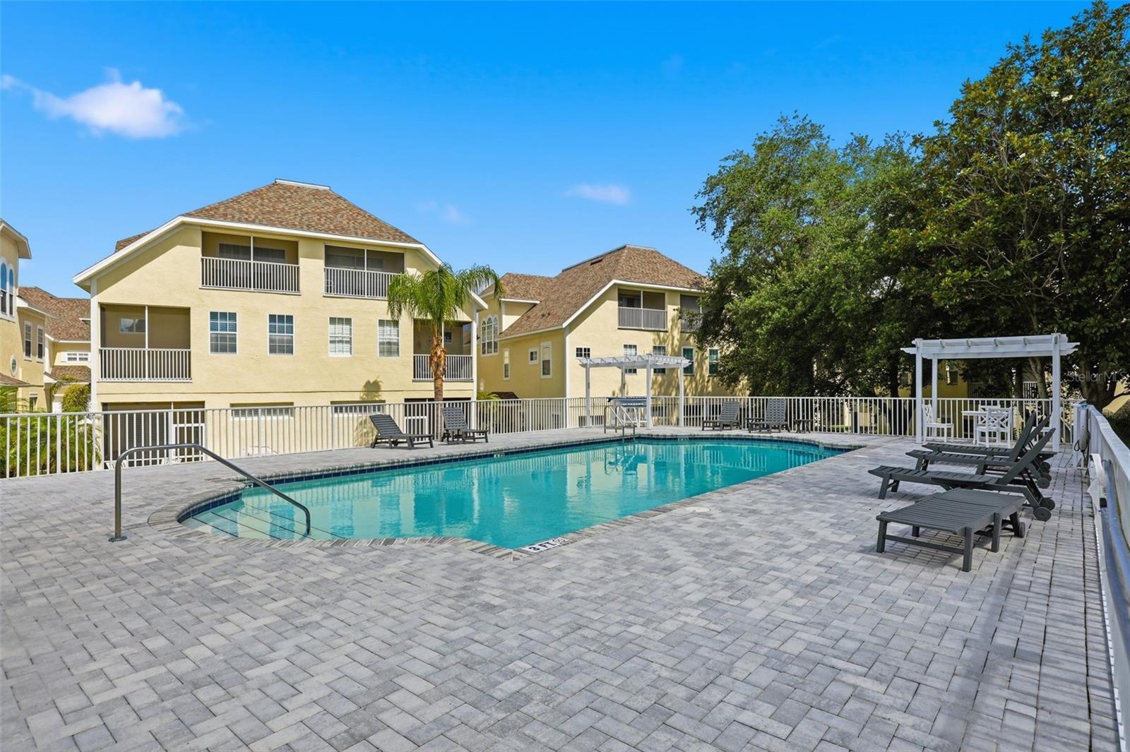 98 S HIGHLAND AVE #102, TARPON SPRINGS, FL, 34689