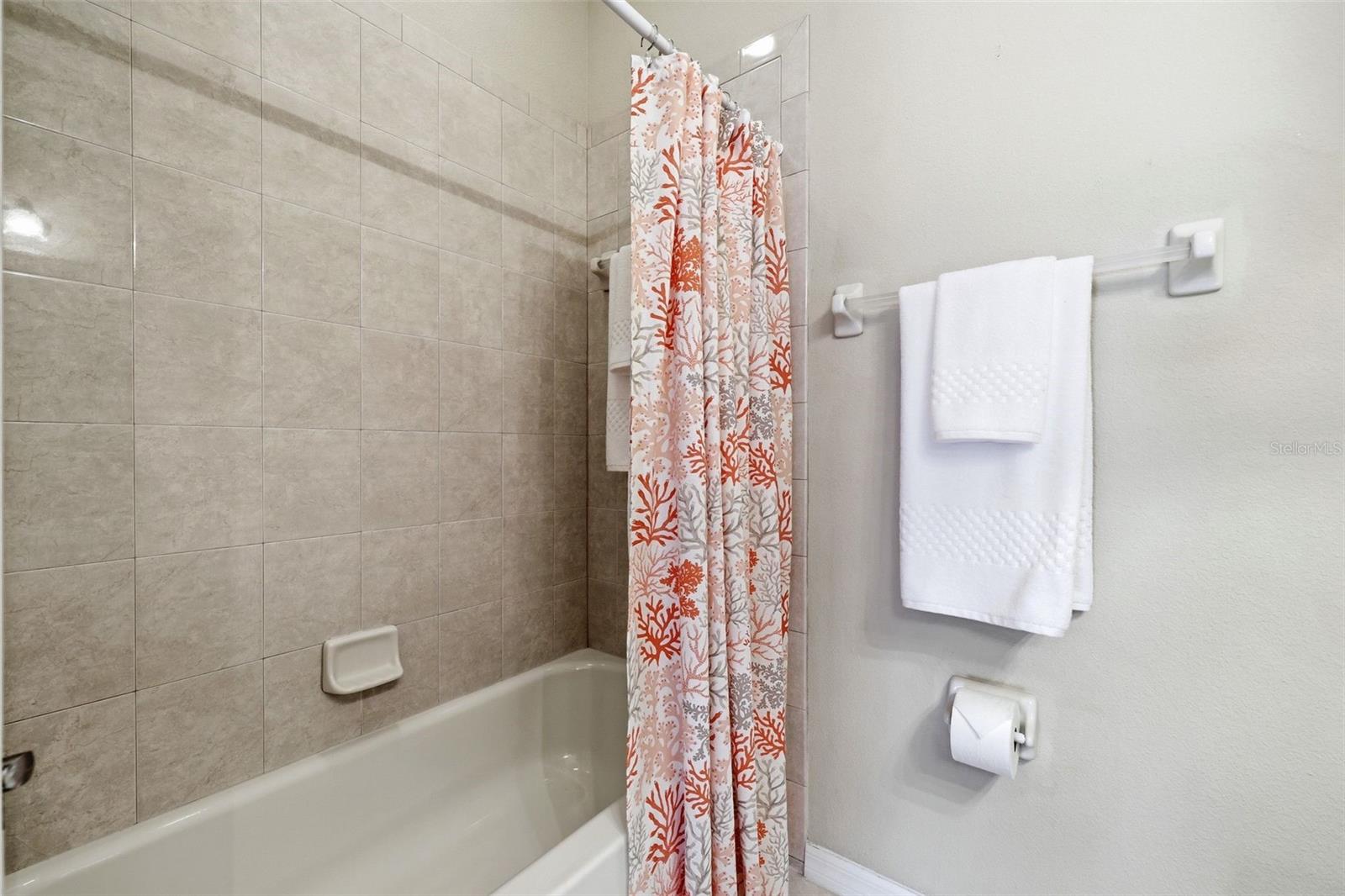 98 S HIGHLAND AVE #102, TARPON SPRINGS, FL, 34689