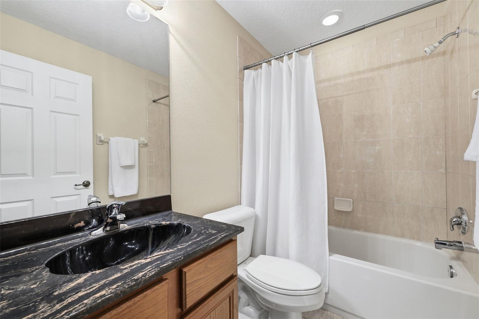 98 S HIGHLAND AVE #102, TARPON SPRINGS, FL, 34689