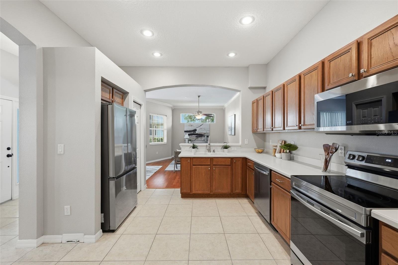 98 S HIGHLAND AVE #102, TARPON SPRINGS, FL, 34689