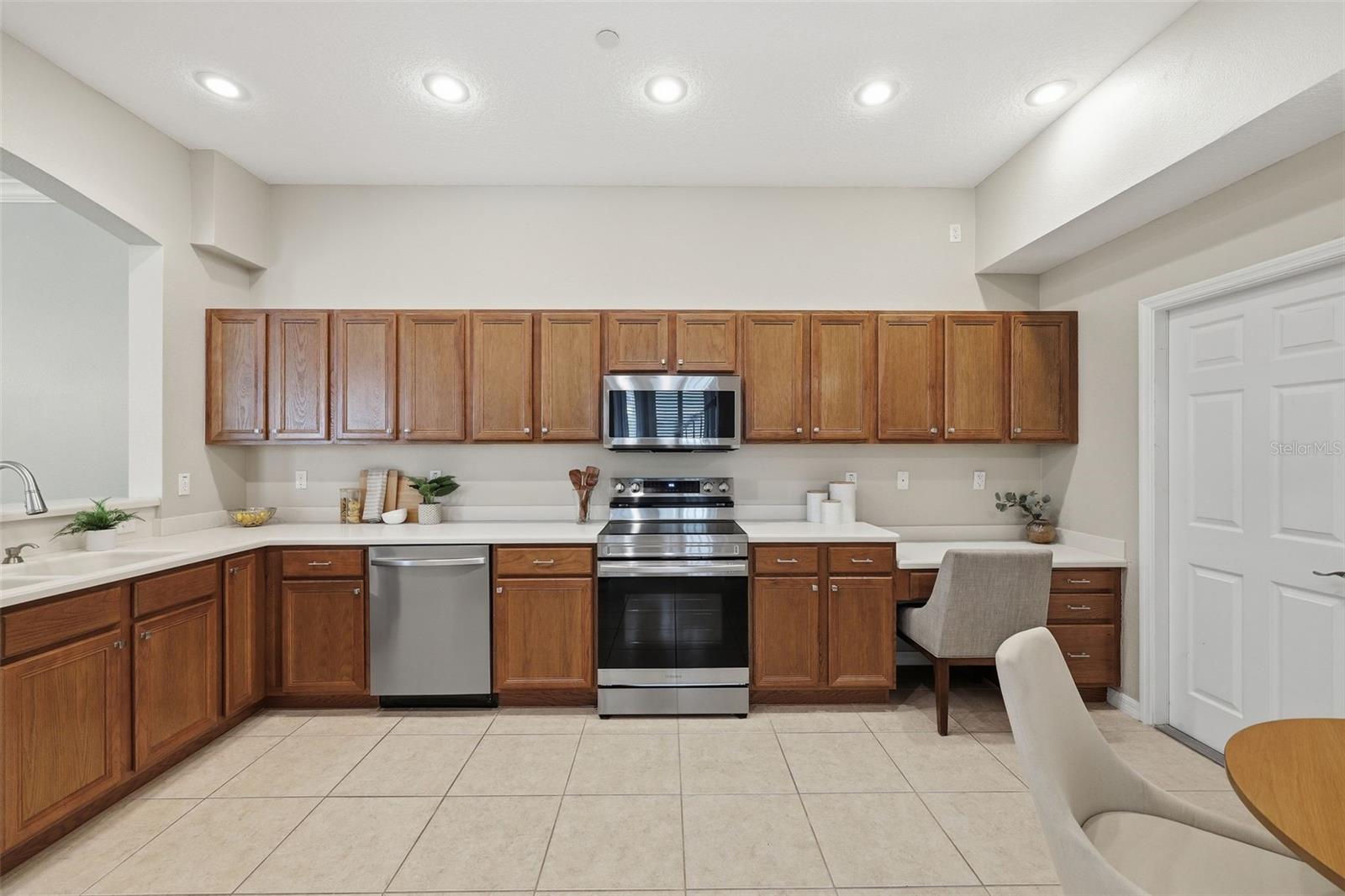 98 S HIGHLAND AVE #102, TARPON SPRINGS, FL, 34689