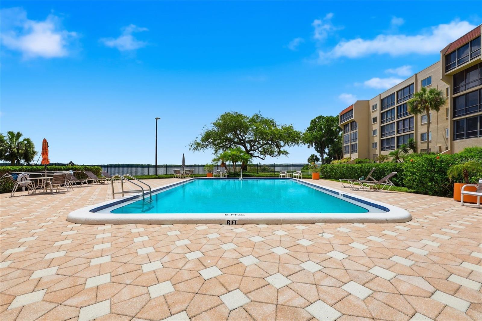 98 S HIGHLAND AVE #102, TARPON SPRINGS, FL, 34689