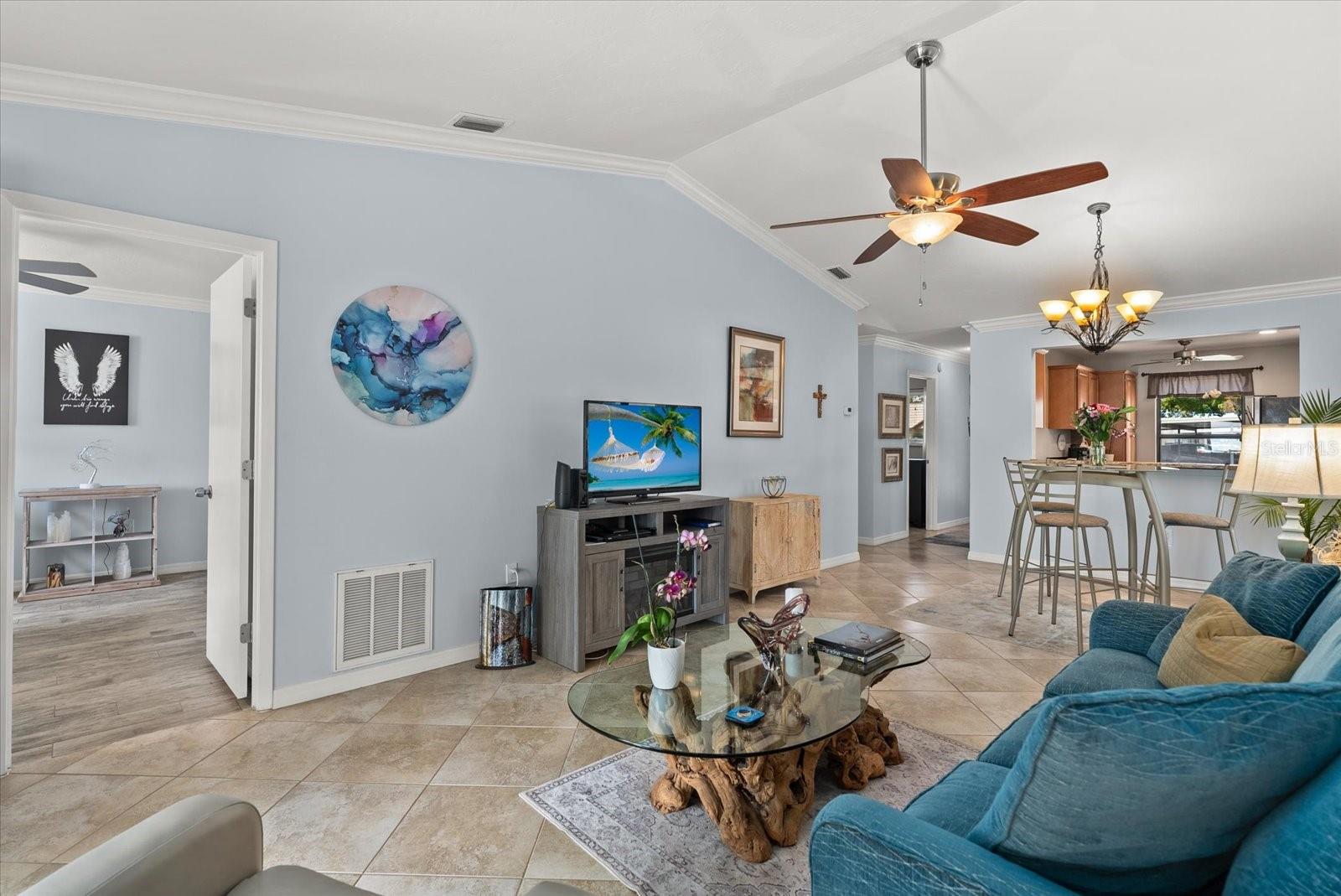 2723 60TH AVENUE DR W #2723, BRADENTON, FL, 34207