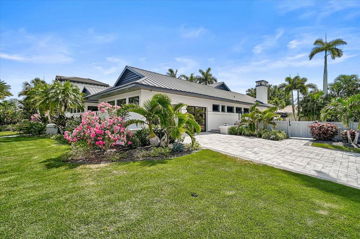 627 OWL WAY, SARASOTA, FL, 34236