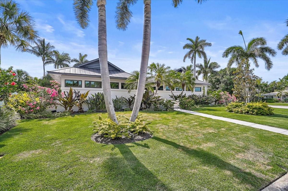 627 OWL WAY, SARASOTA, FL, 34236