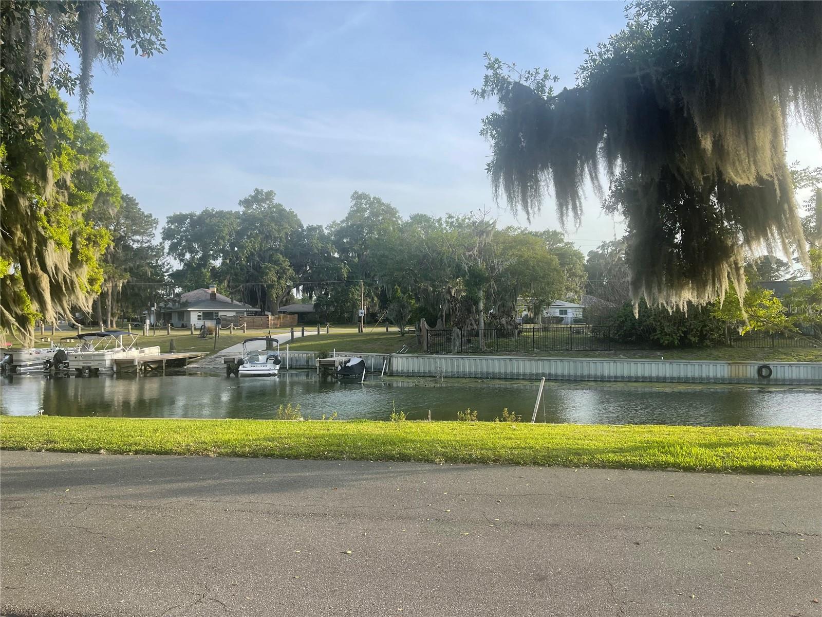 23 LONESOME PINE TRL, YALAHA, FL, 34797