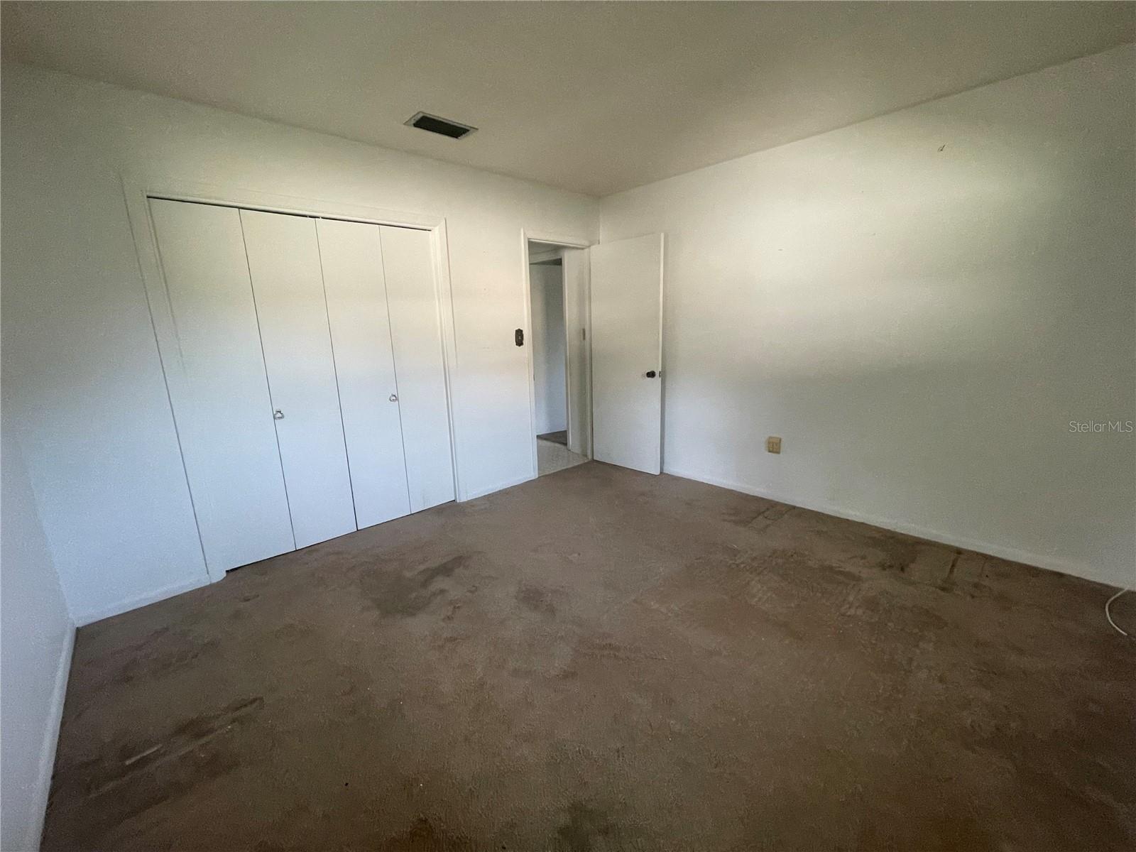 23 LONESOME PINE TRL, YALAHA, FL, 34797