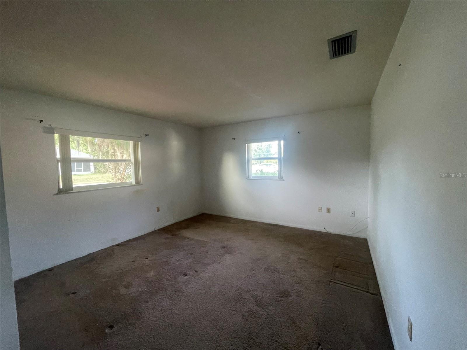 23 LONESOME PINE TRL, YALAHA, FL, 34797