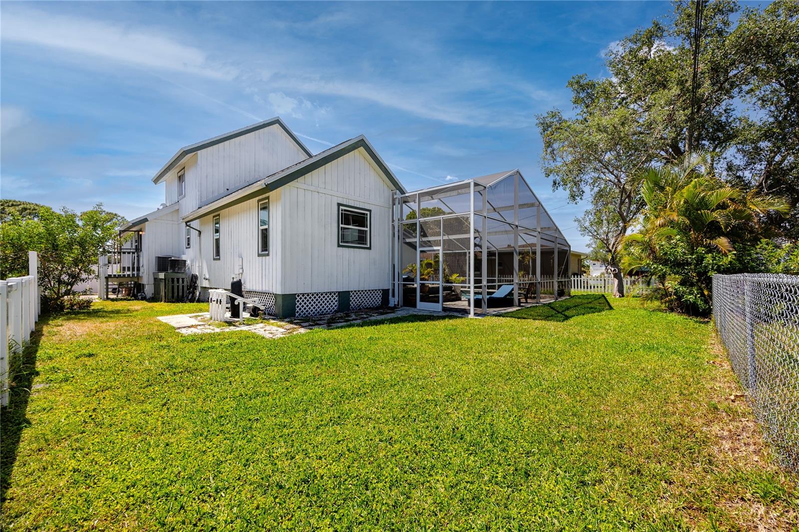 8759 ORIENT WAY NE, ST PETERSBURG, FL, 33702