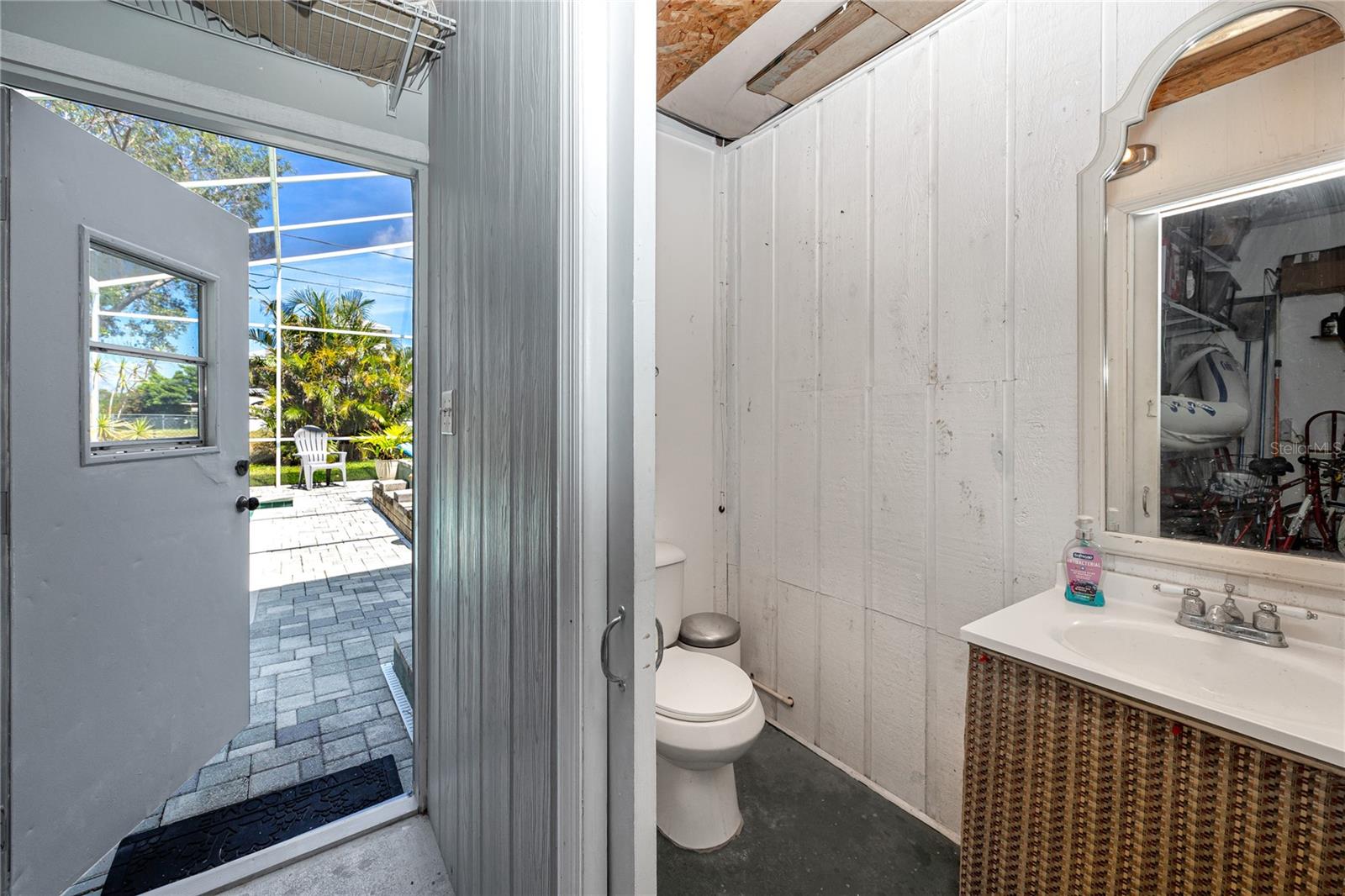 8759 ORIENT WAY NE, ST PETERSBURG, FL, 33702