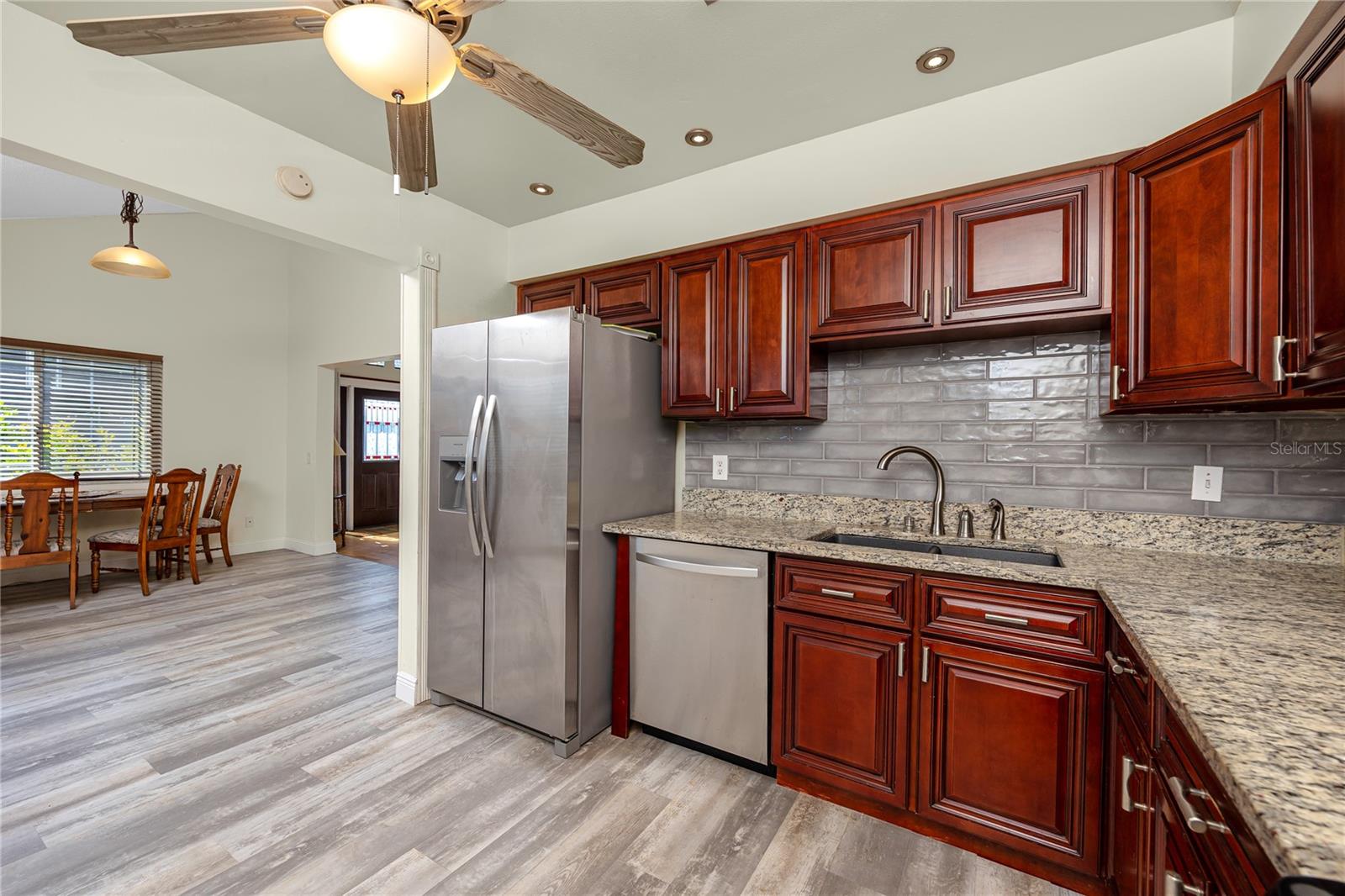 8759 ORIENT WAY NE, ST PETERSBURG, FL, 33702