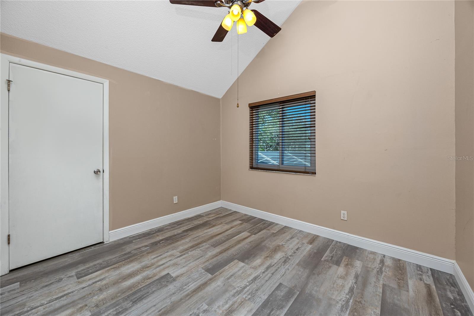 8759 ORIENT WAY NE, ST PETERSBURG, FL, 33702