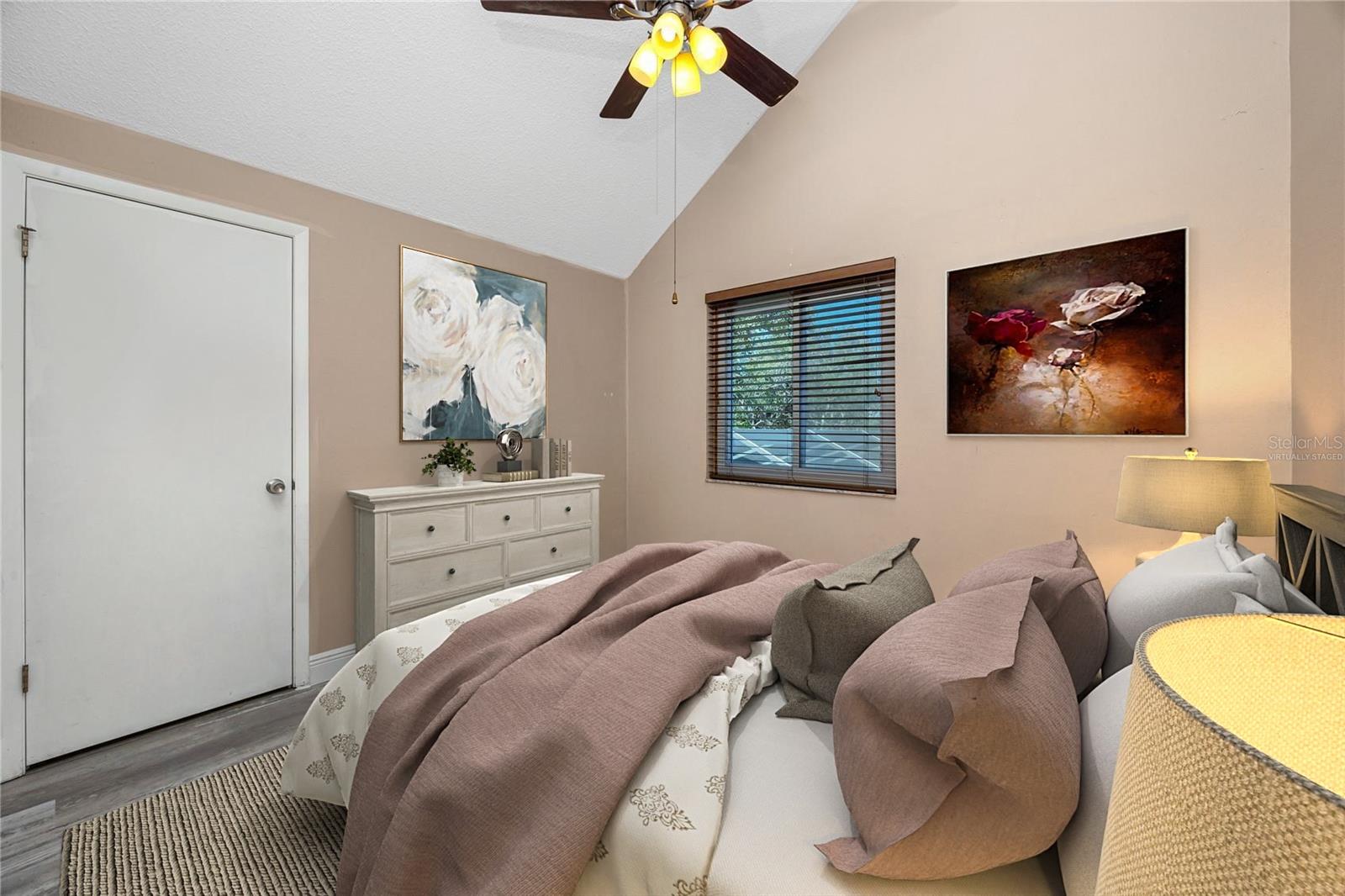 8759 ORIENT WAY NE, ST PETERSBURG, FL, 33702