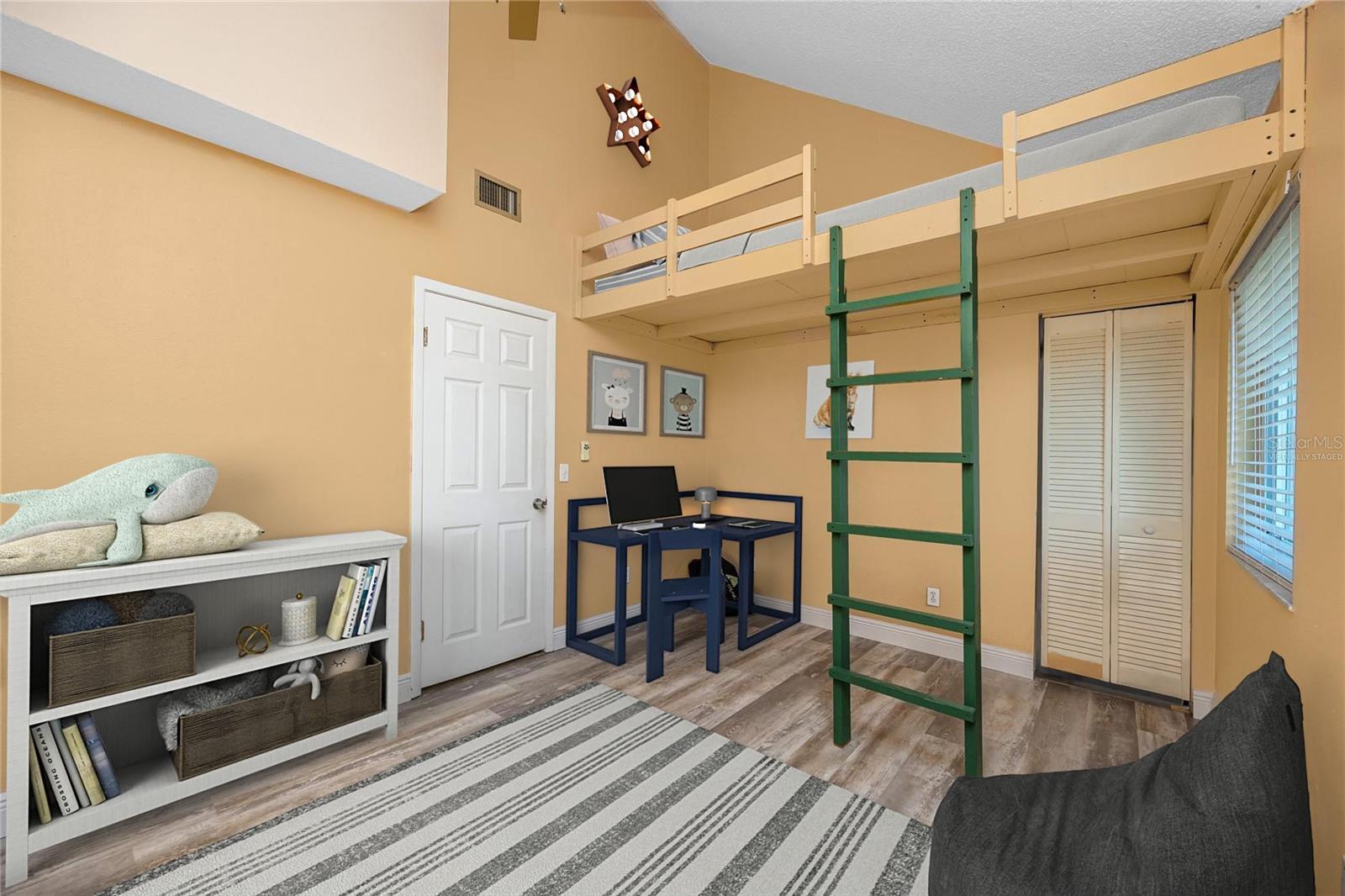 8759 ORIENT WAY NE, ST PETERSBURG, FL, 33702