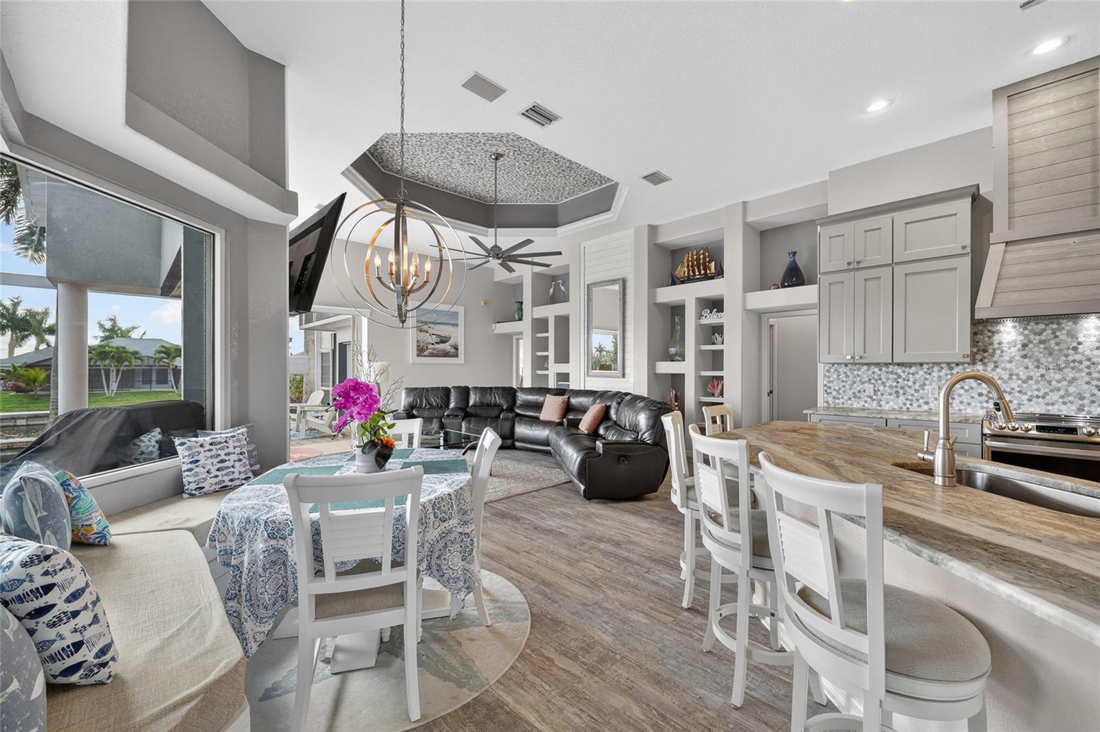 9348 SPRING CIR, PORT CHARLOTTE, FL, 33981