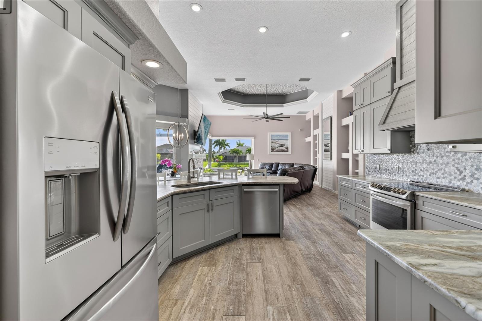 9348 SPRING CIR, PORT CHARLOTTE, FL, 33981