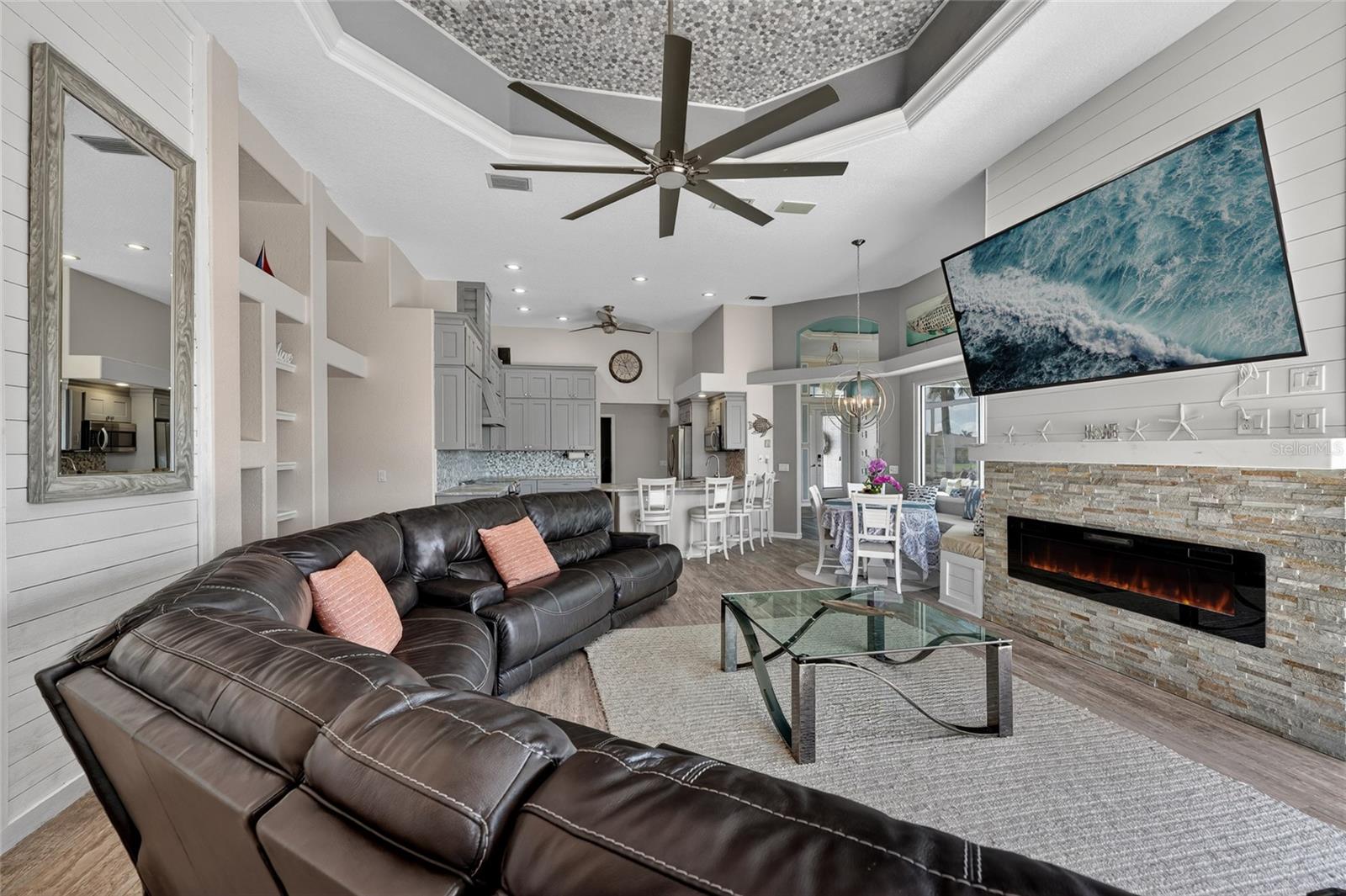 9348 SPRING CIR, PORT CHARLOTTE, FL, 33981